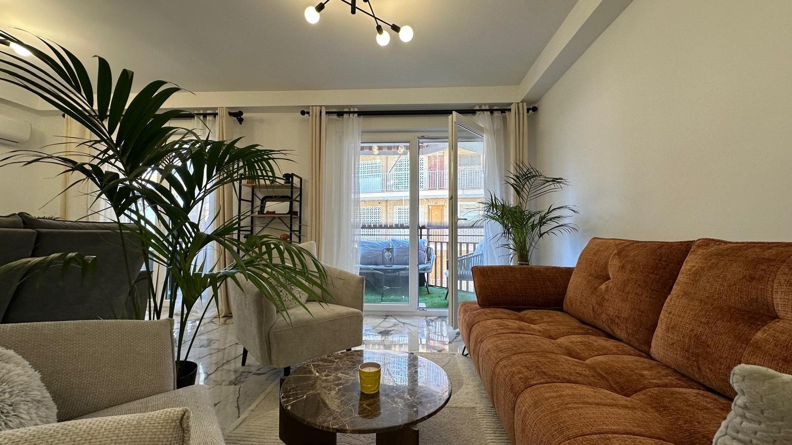 For sale - 3 Bedroom 1 Bathroom Apartment in Torrevieja - Playa Del Cura  - Alicante