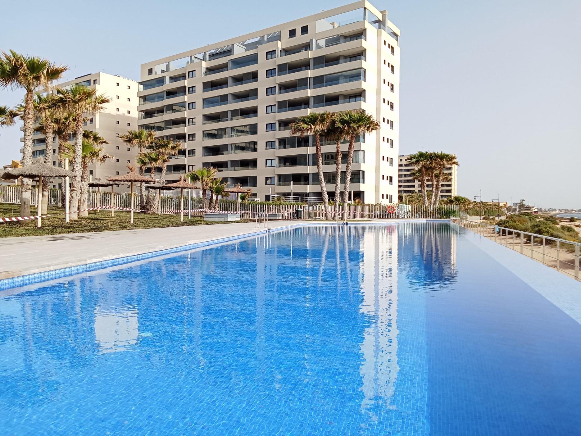 For sale - 2 Bedroom 2 Bathroom Apartment in Torrevieja - Punta Prima  - Alicante