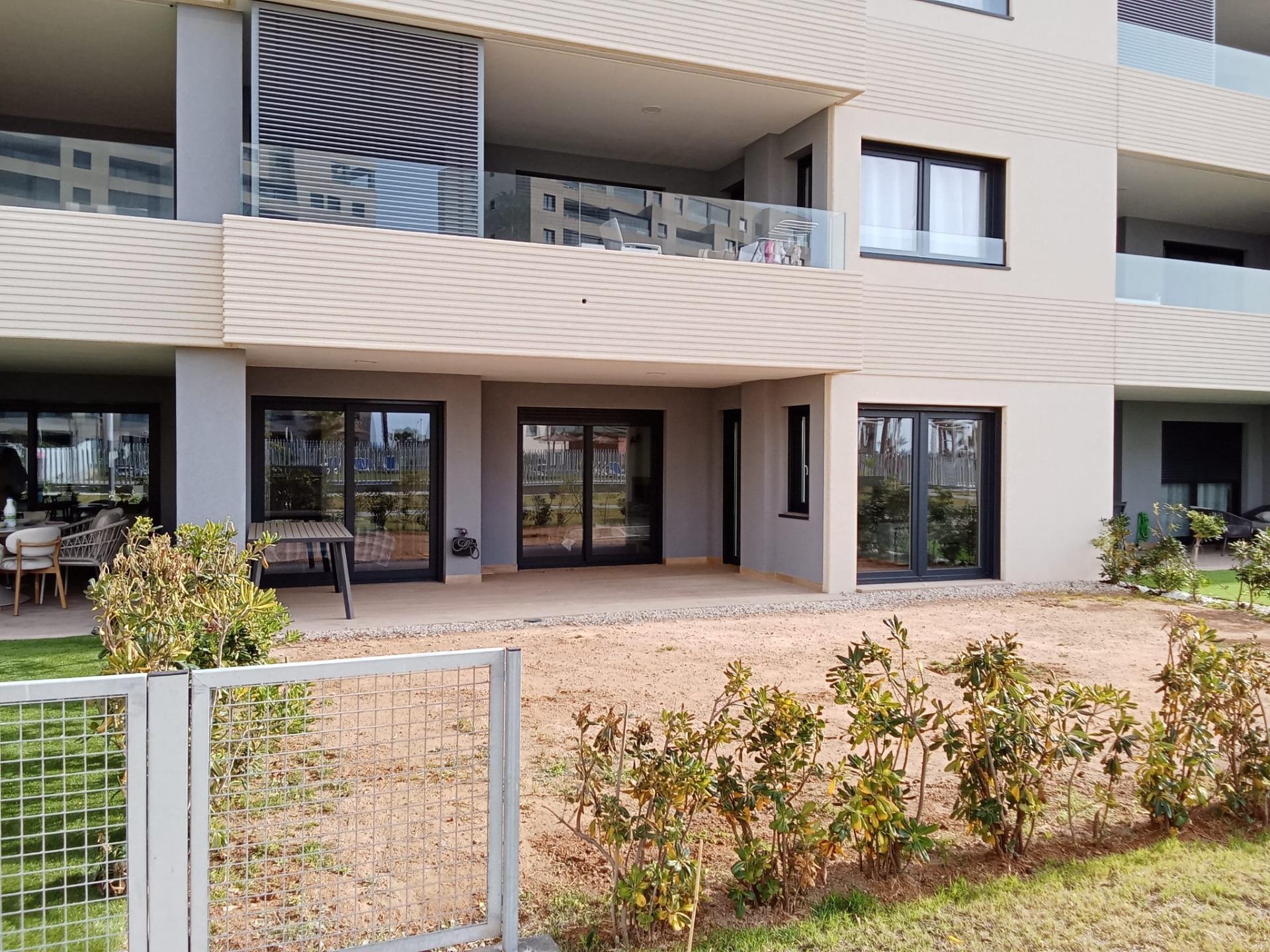 For sale - 2 Bedroom 2 Bathroom Apartment in Torrevieja - Punta Prima  - Alicante