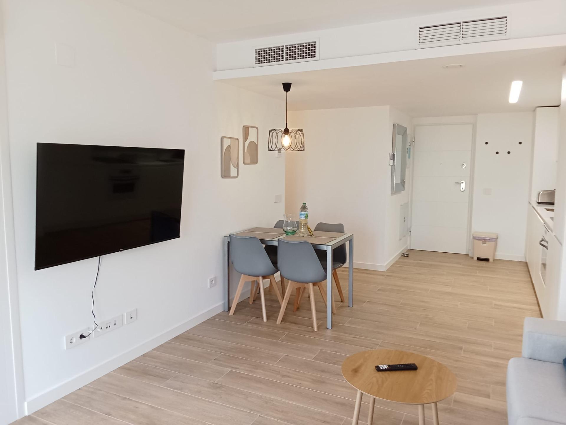 For sale - 2 Bedroom 2 Bathroom Apartment in Torrevieja - Punta Prima  - Alicante