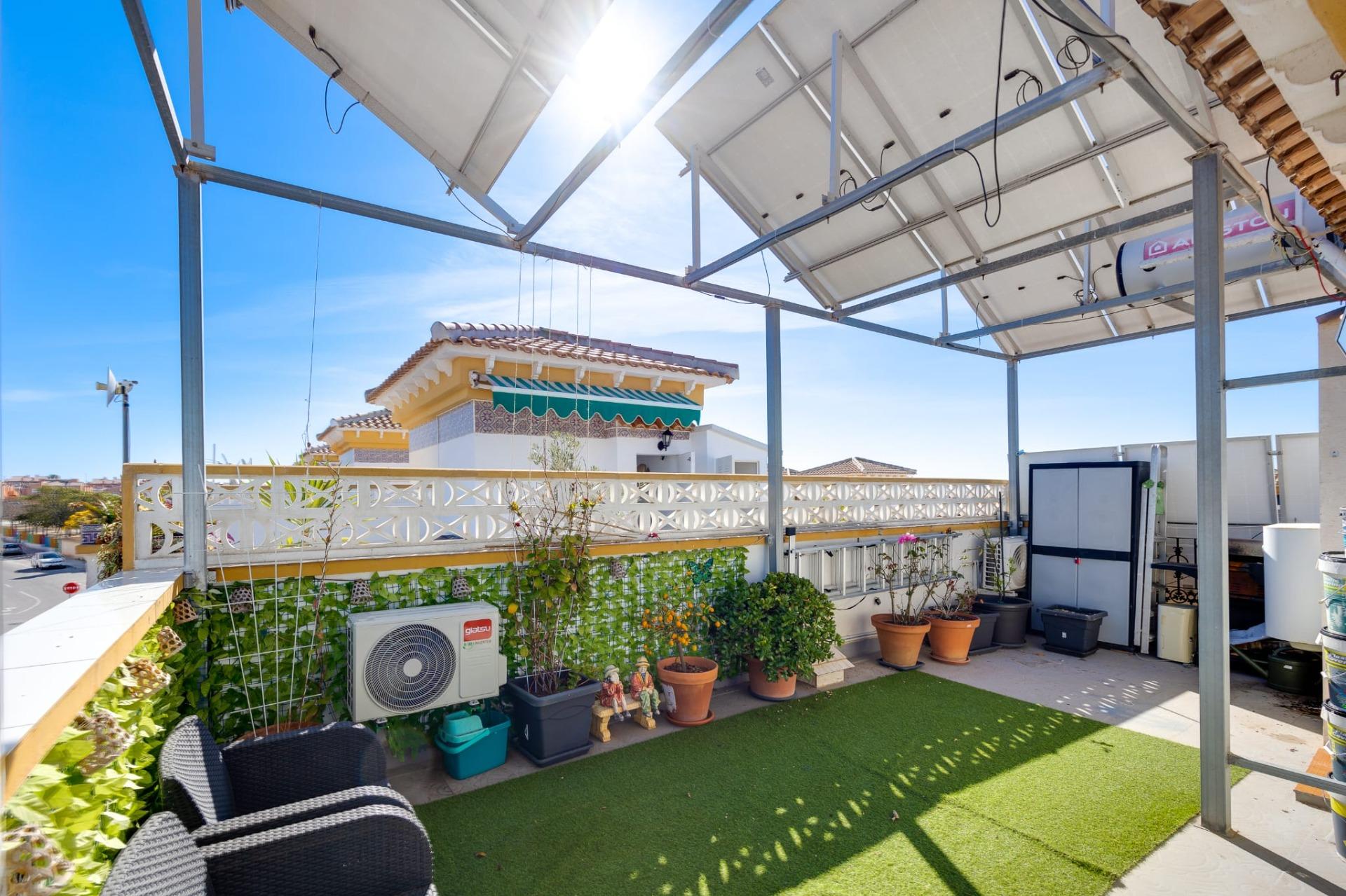 For sale - 3 Bedroom 1 Bathroom Town House in Torrevieja - aguas nuevas  - Alicante