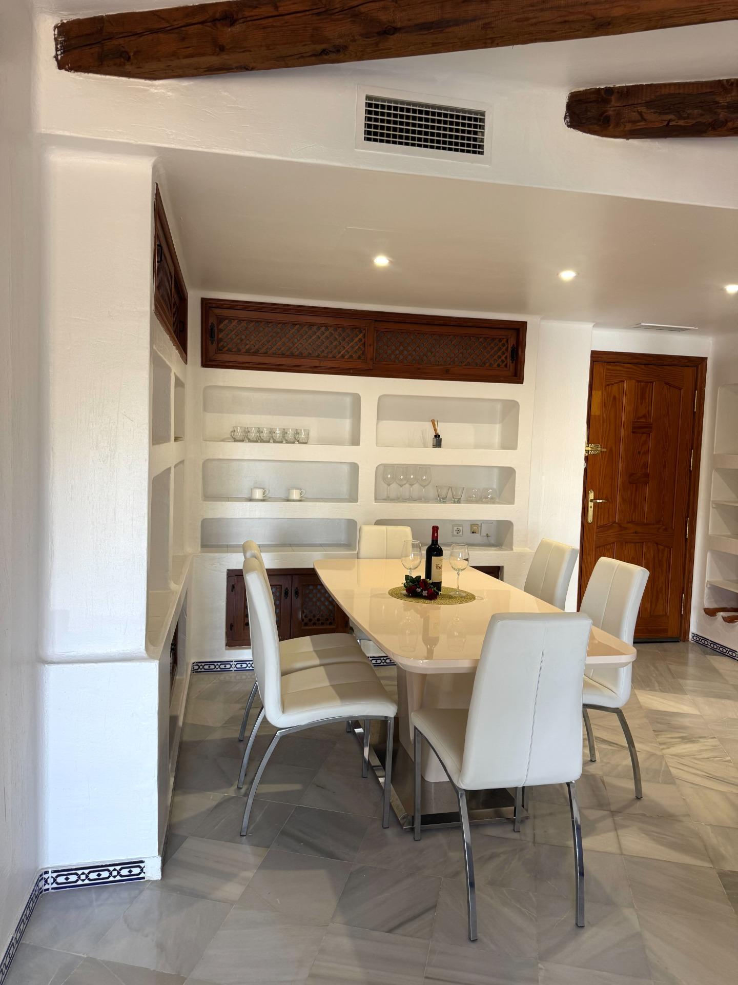 For sale - 3 Bedroom 2 Bathroom Penthouse in Torrevieja - Los Frutales  - Alicante