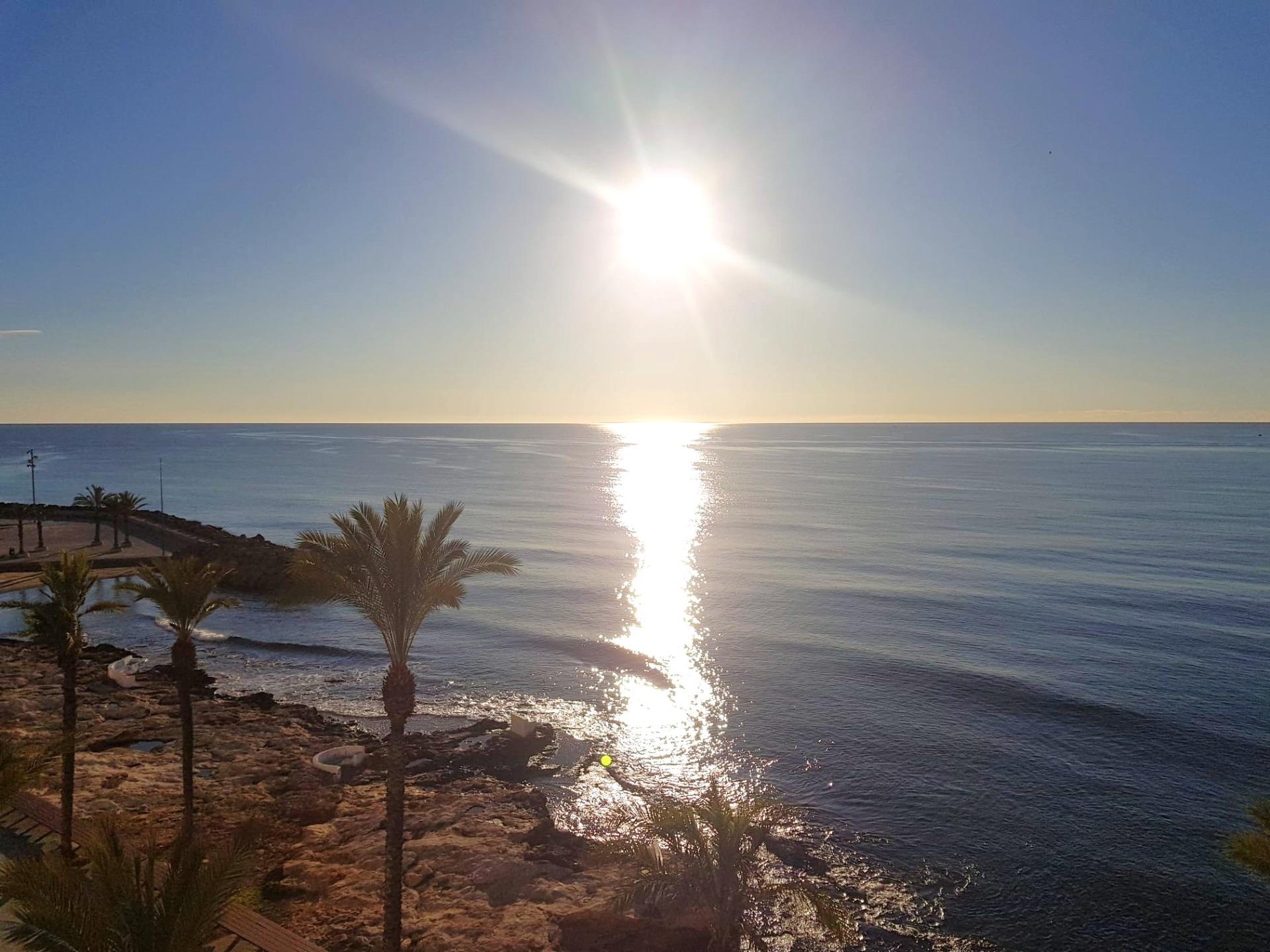 For sale - 4 Bedroom 2 Bathroom Apartment in Torrevieja - Estacion De Autobuses  - Alicante