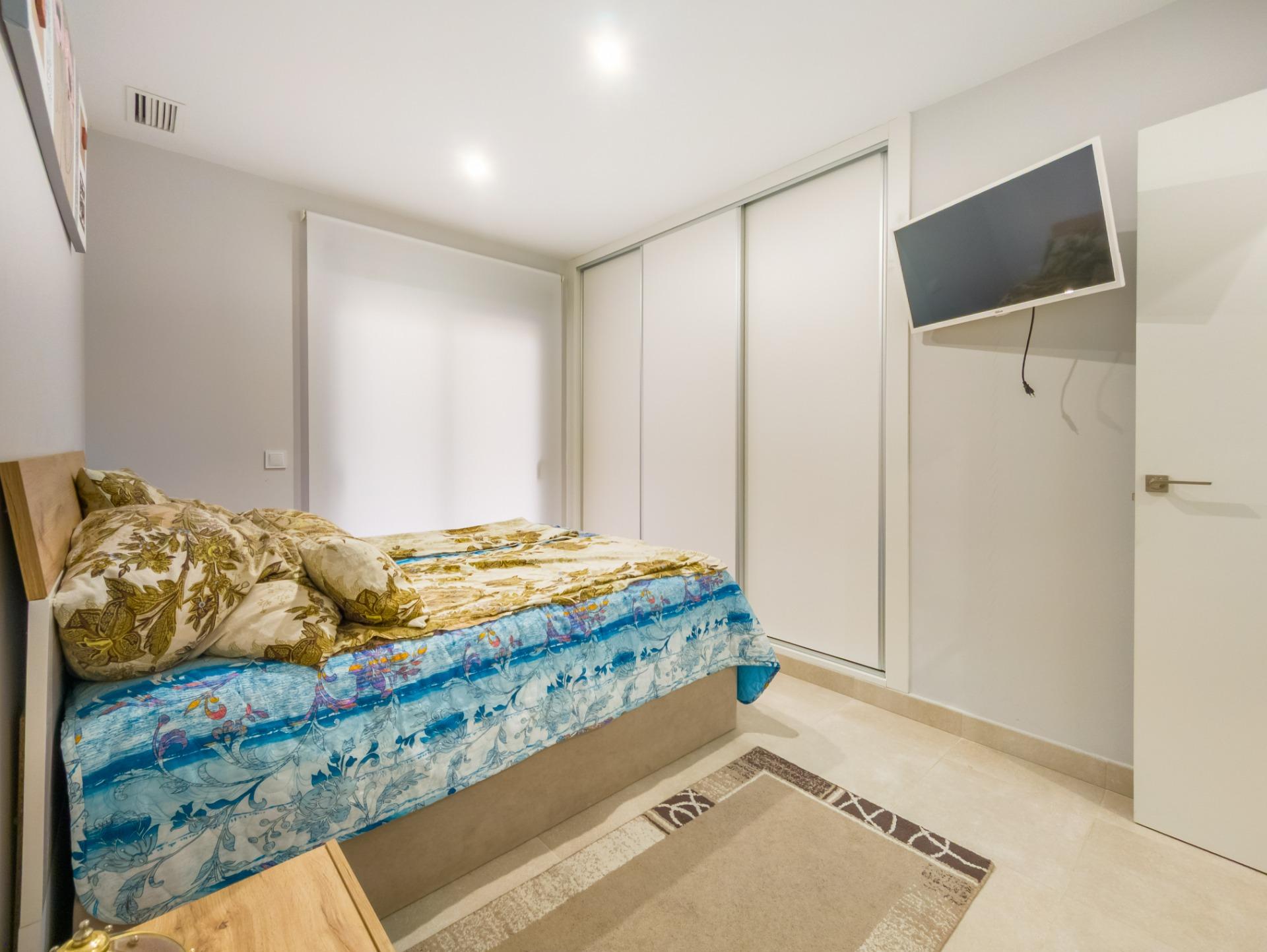 For sale - 2 Bedroom 2 Bathroom Apartment in Torrevieja - Estacion De Autobuses  - Alicante