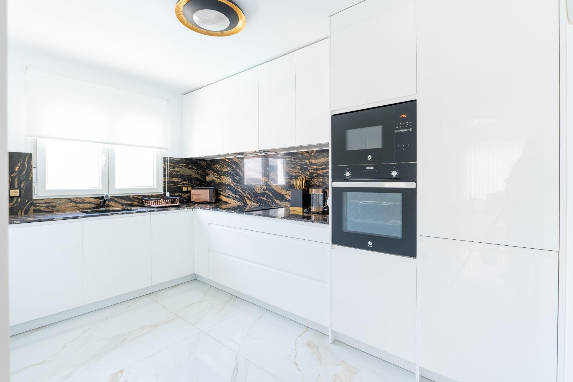 For sale - 4 Bedroom 3 Bathroom Town House in Torrevieja - Punta Prima  - Alicante
