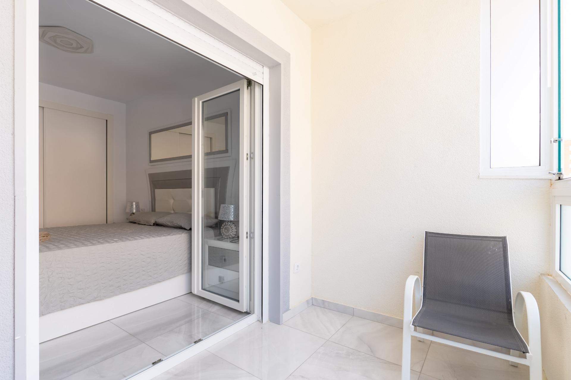 For sale - 4 Bedroom 3 Bathroom Town House in Torrevieja - Punta Prima  - Alicante