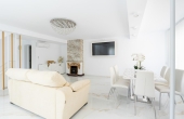 27-40-459-11-927/77250, 4 Bedroom 3 Bathroom Town House in Torrevieja