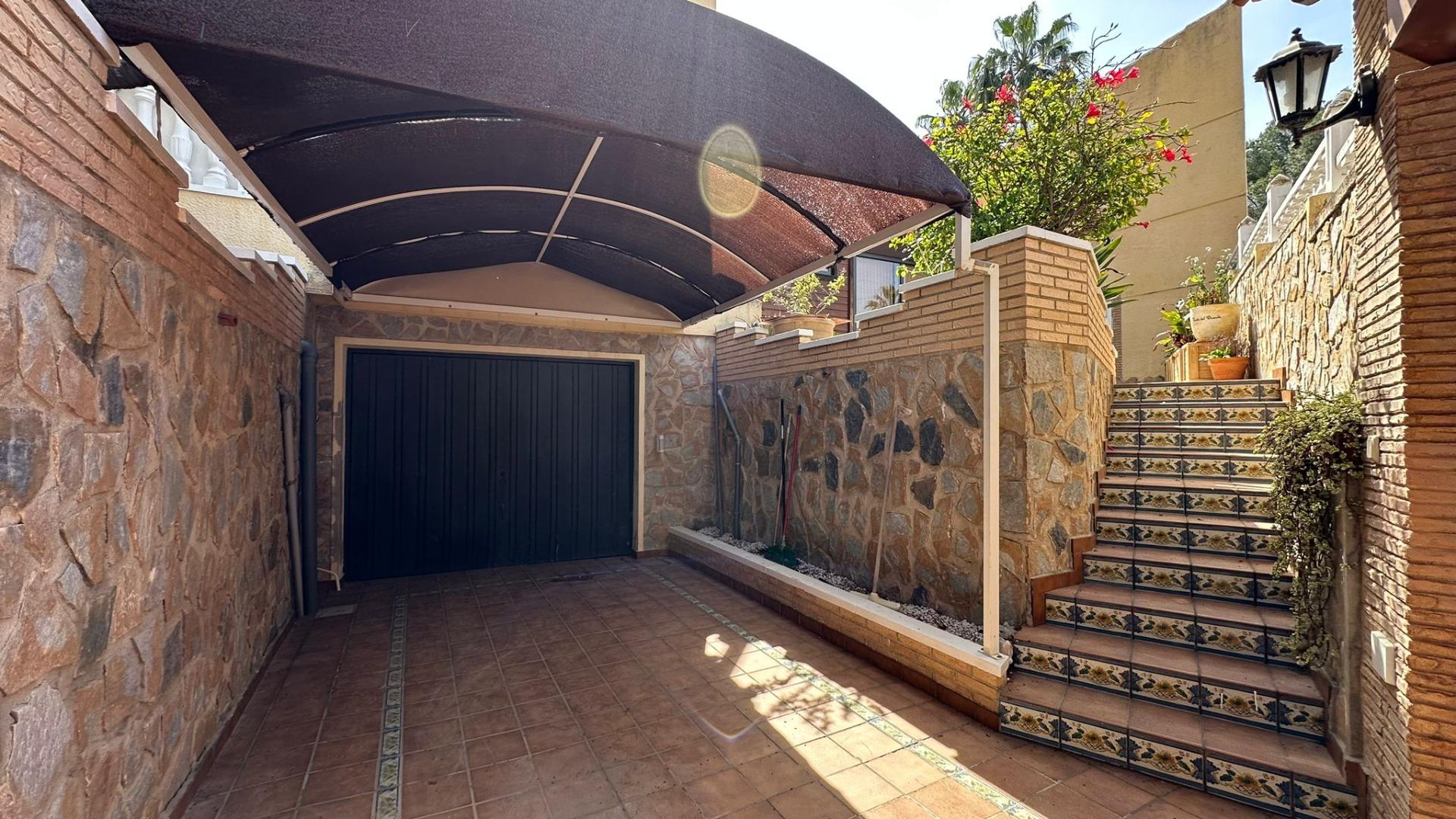 For sale - 4 Bedroom 2 Bathroom Villa in Torrevieja - Los Balcones - Los Altos Del Edén  - Alicante