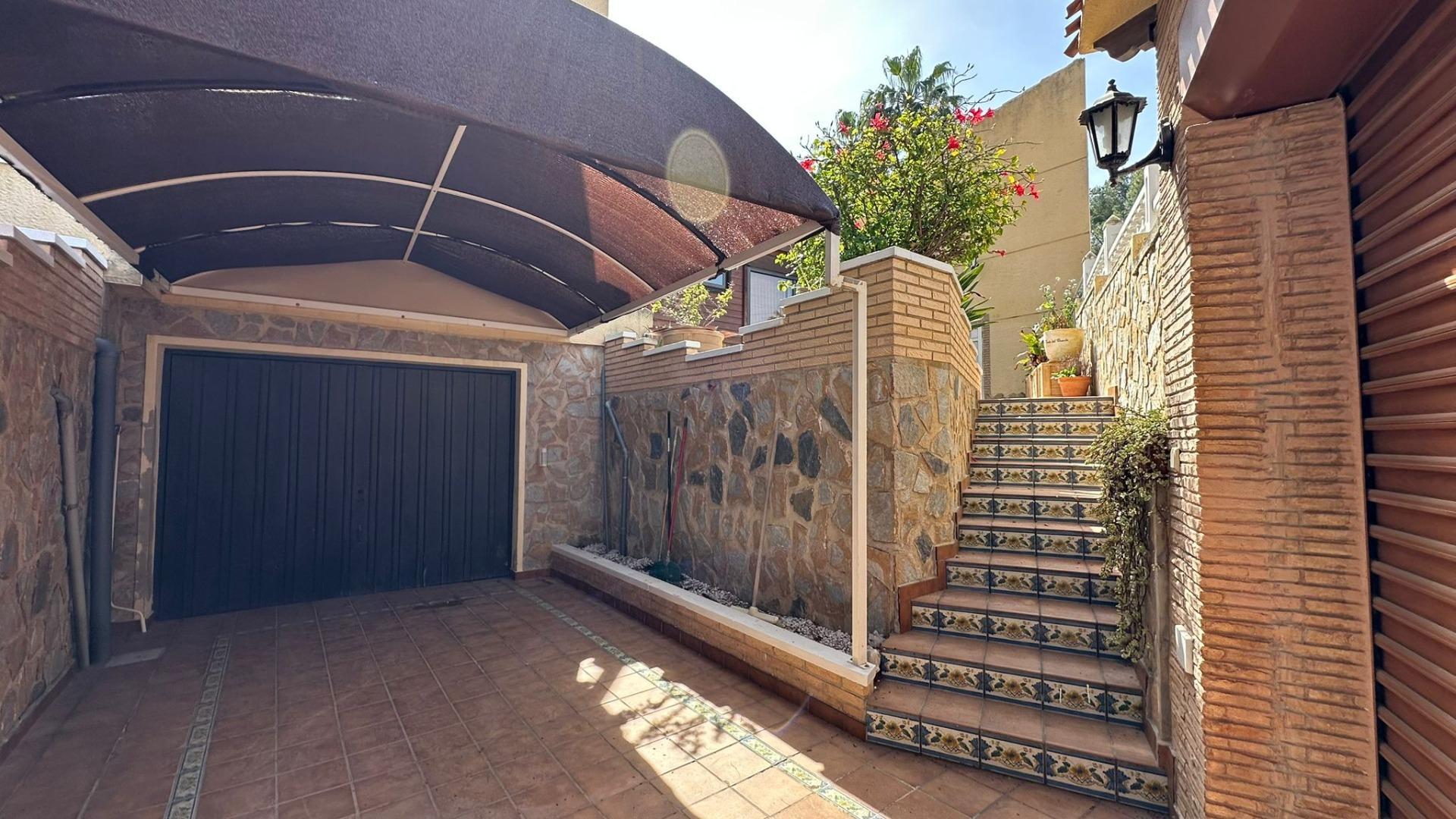 For sale - 4 Bedroom 2 Bathroom Villa in Torrevieja - Los Balcones - Los Altos Del Edén  - Alicante