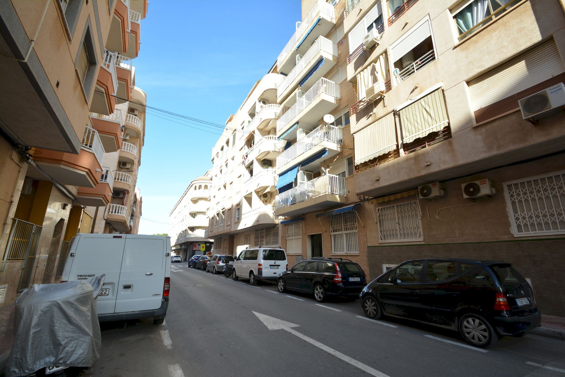 For sale - 2 Bedroom 1 Bathroom Apartment in Torrevieja - Costa Blanca  - Alicante