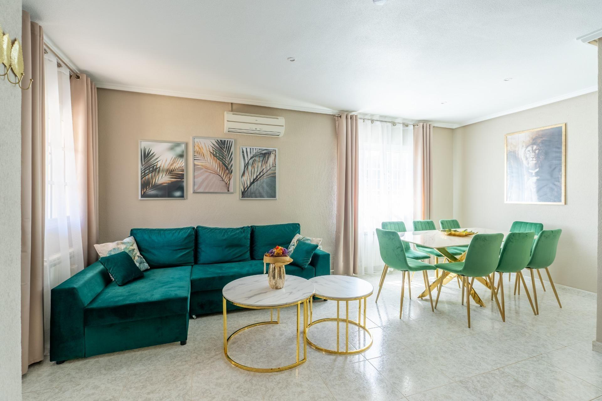 For sale - 3 Bedroom 2 Bathroom Villa in Torrevieja - Los Balcones - Los Altos Del Edén  - Alicante