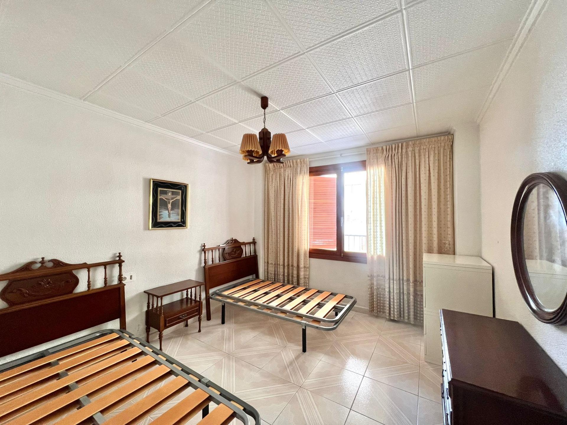 For sale - 3 Bedroom 1 Bathroom Apartment in Torrevieja - Acequion  - Alicante
