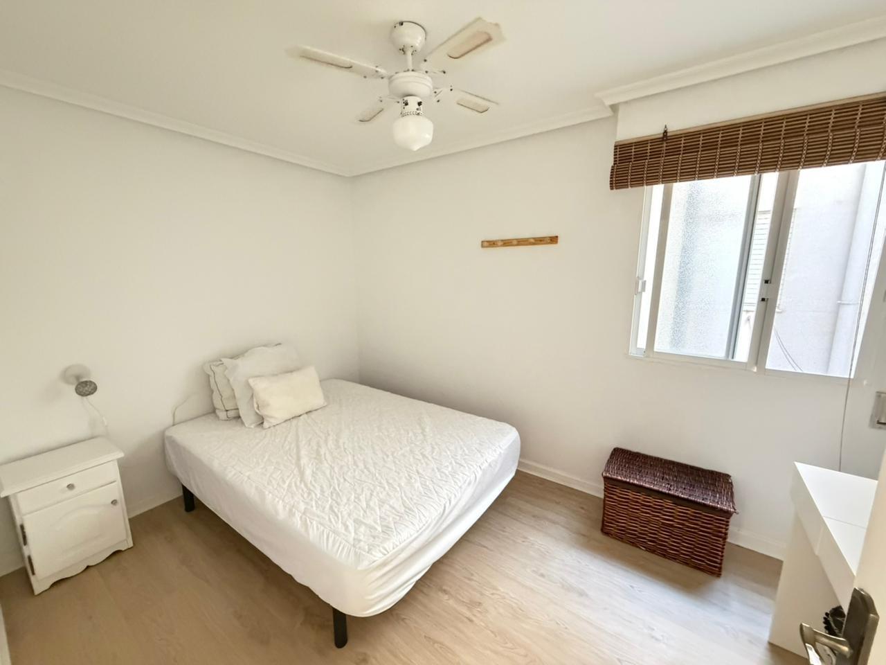 For sale - 2 Bedroom 1 Bathroom Apartment in Torrevieja - Playa Del Cura  - Alicante