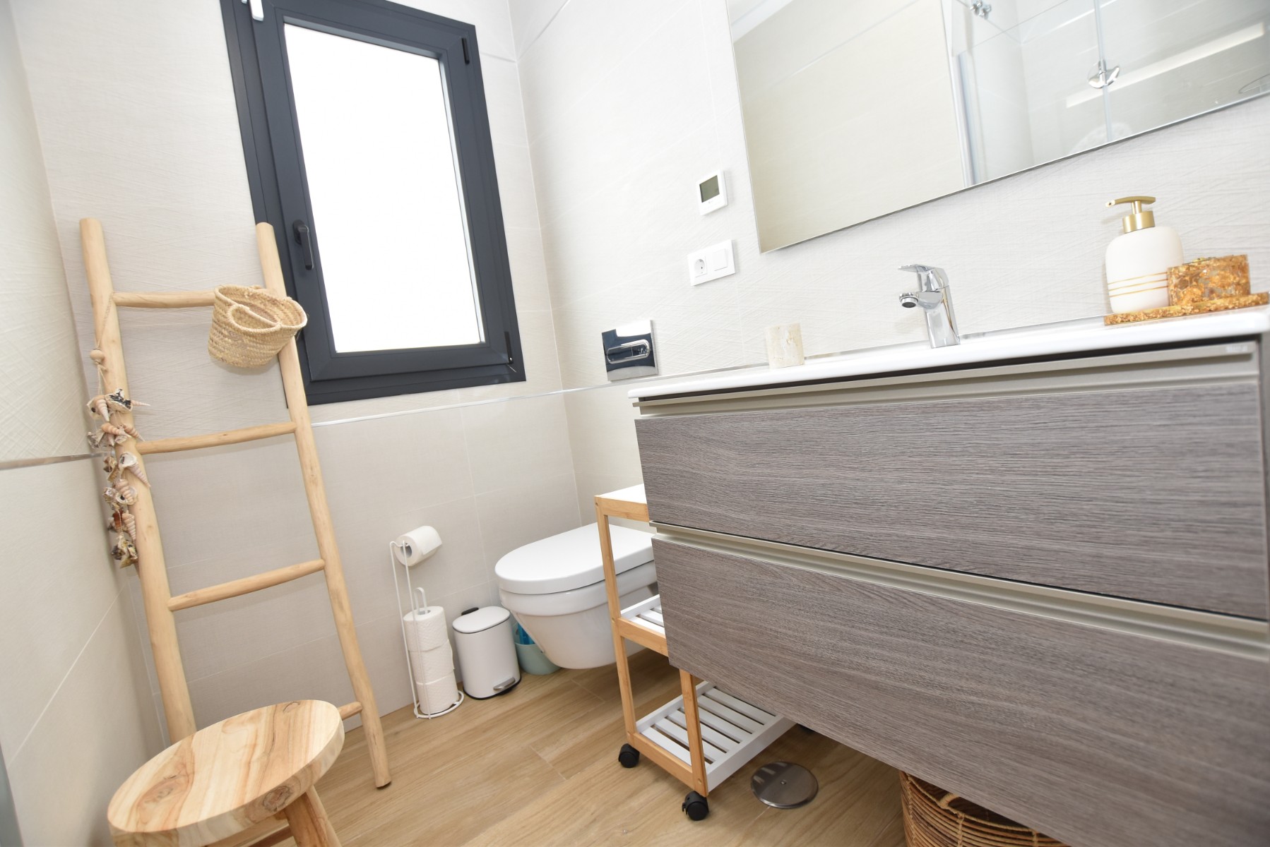 For sale - 2 Bedroom 2 Bathroom Apartment in Torrevieja - Costa Blanca  - Alicante