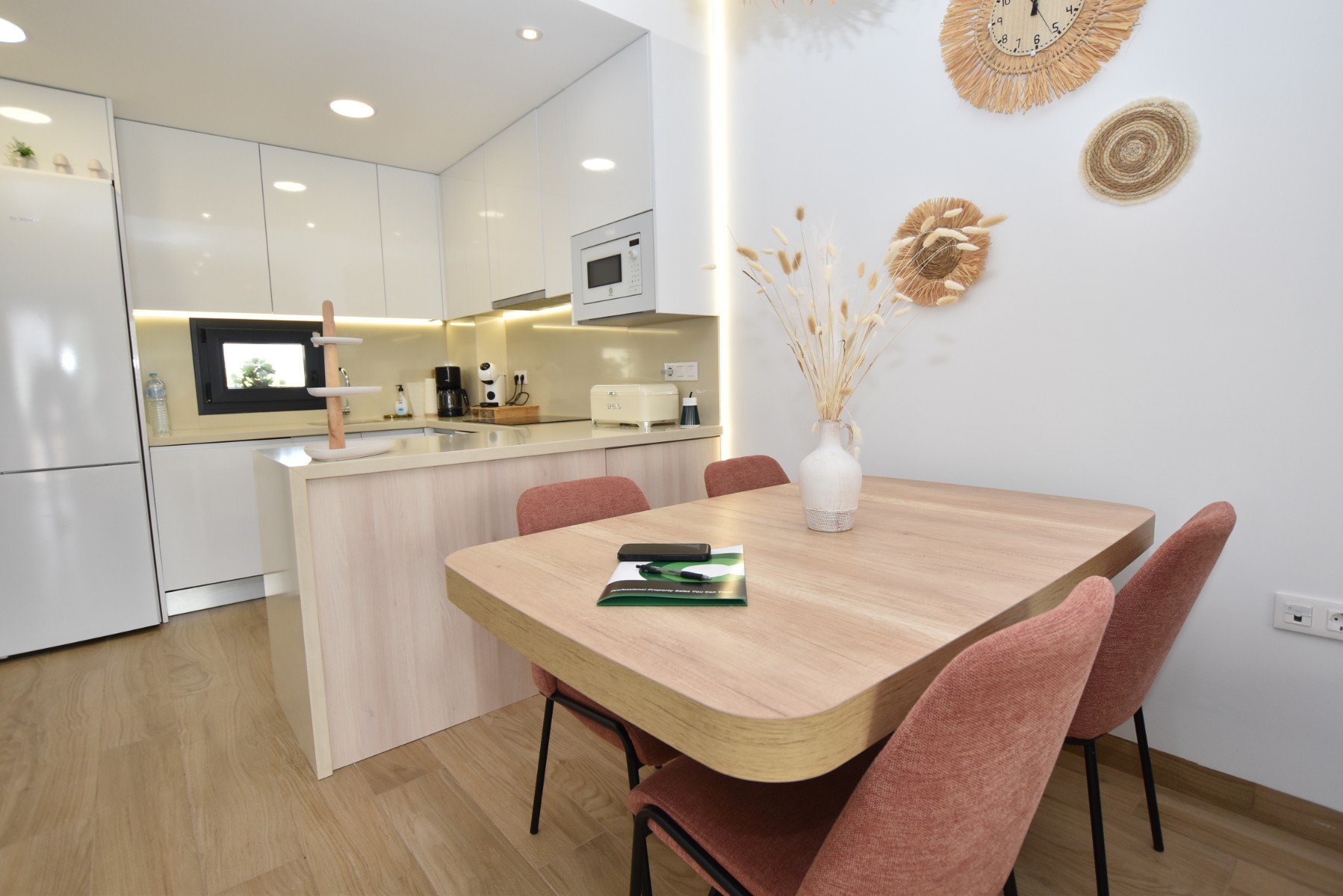 For sale - 2 Bedroom 2 Bathroom Apartment in Torrevieja - Costa Blanca  - Alicante