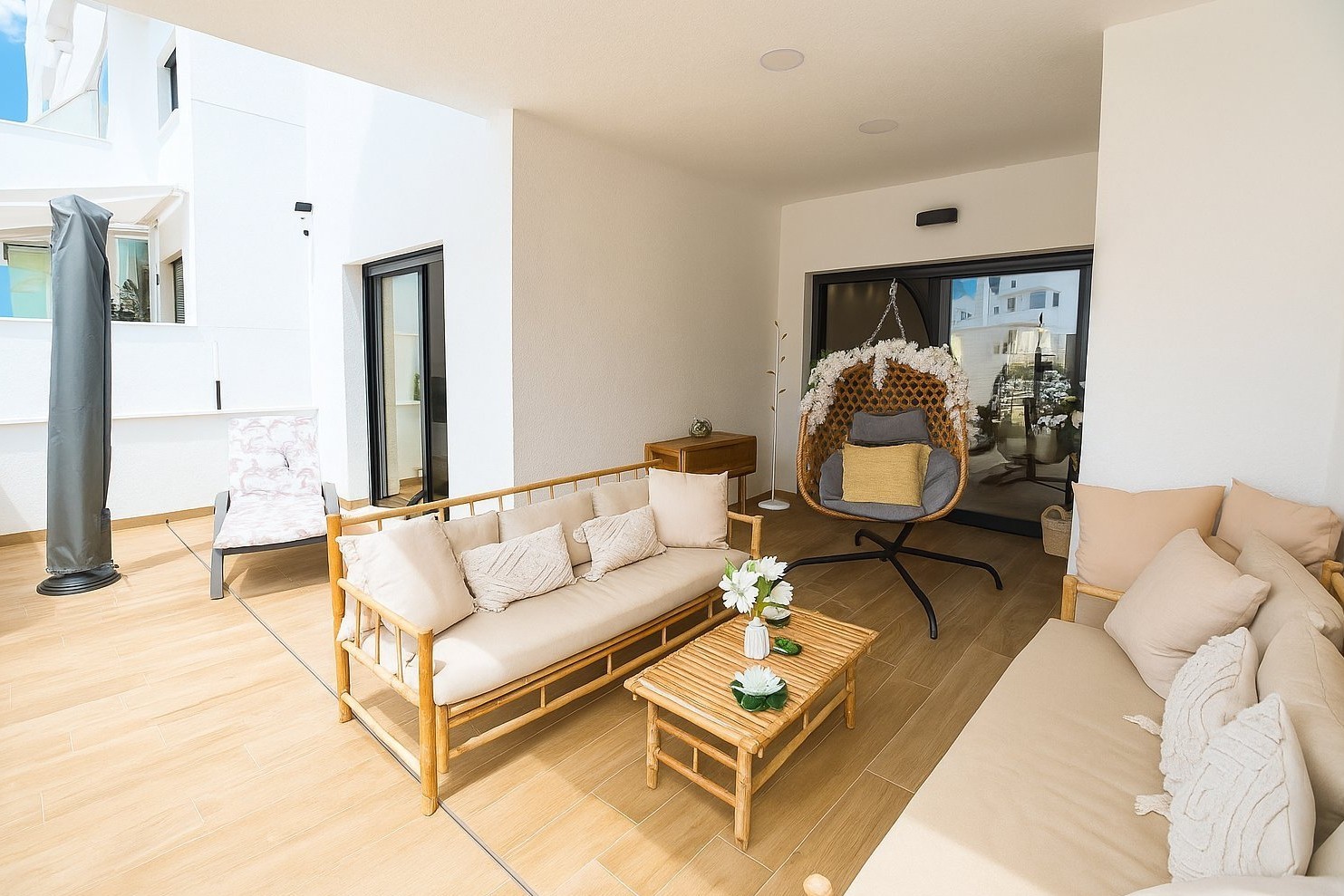 For sale - 2 Bedroom 2 Bathroom Apartment in Torrevieja - Costa Blanca  - Alicante