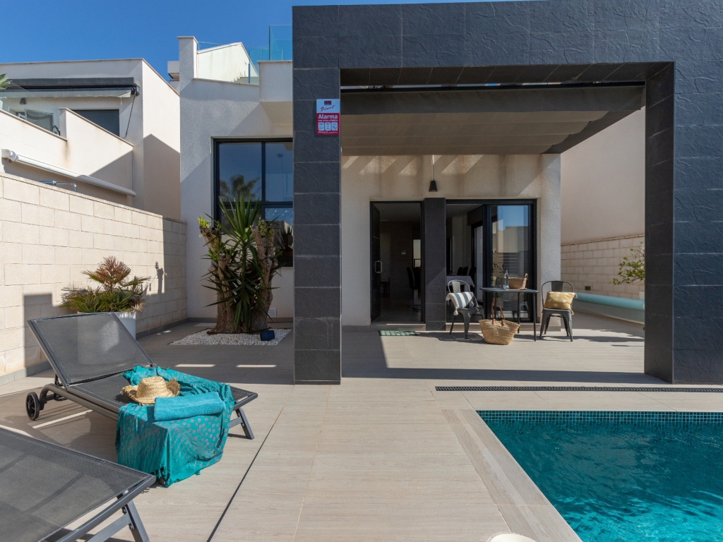 3 Bedroom 2 Bathroom Villa in Rojales