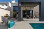 27-71-242-11-593/77271, 3 Bedroom 2 Bathroom Villa in Rojales