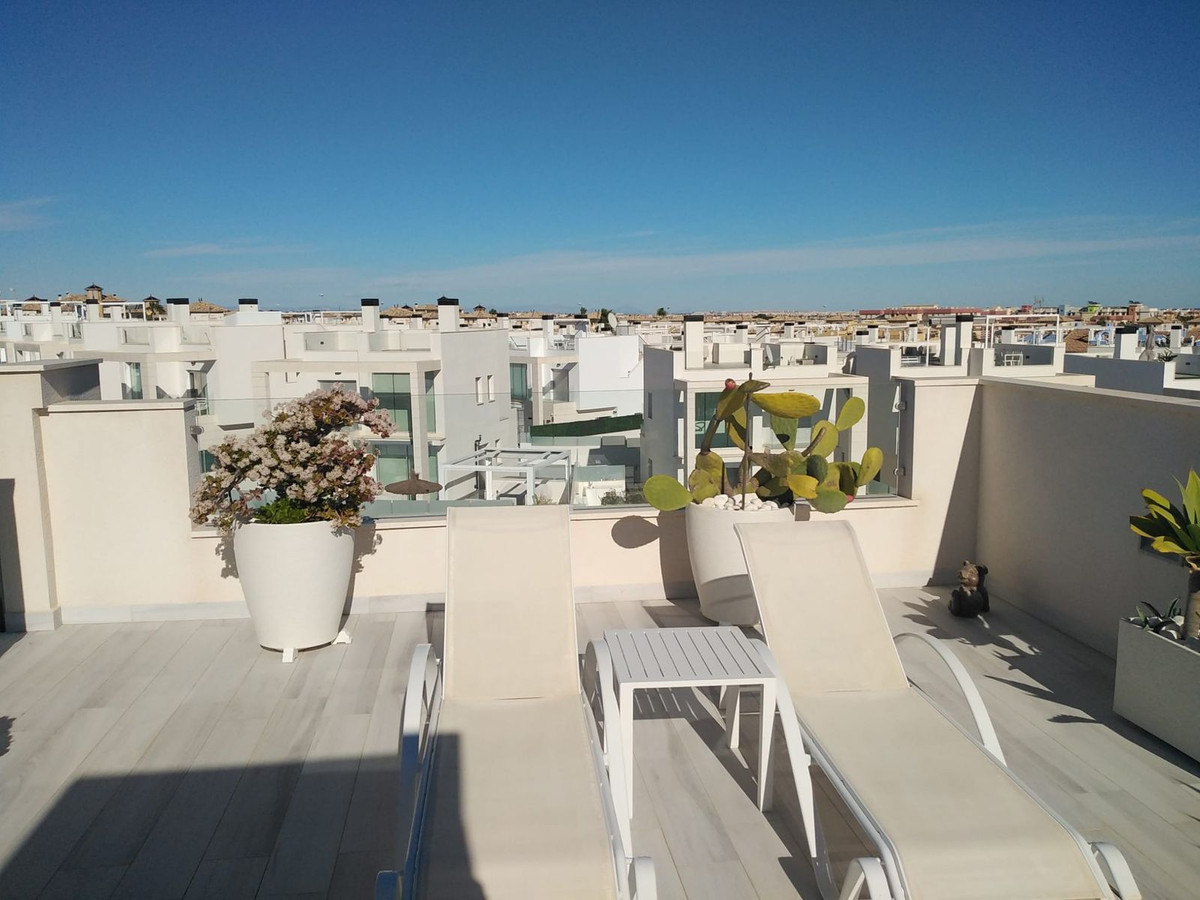 For sale - 3 Bedroom 3 Bathroom Villa in Orihuela Costa - Costa Blanca  - Alicante