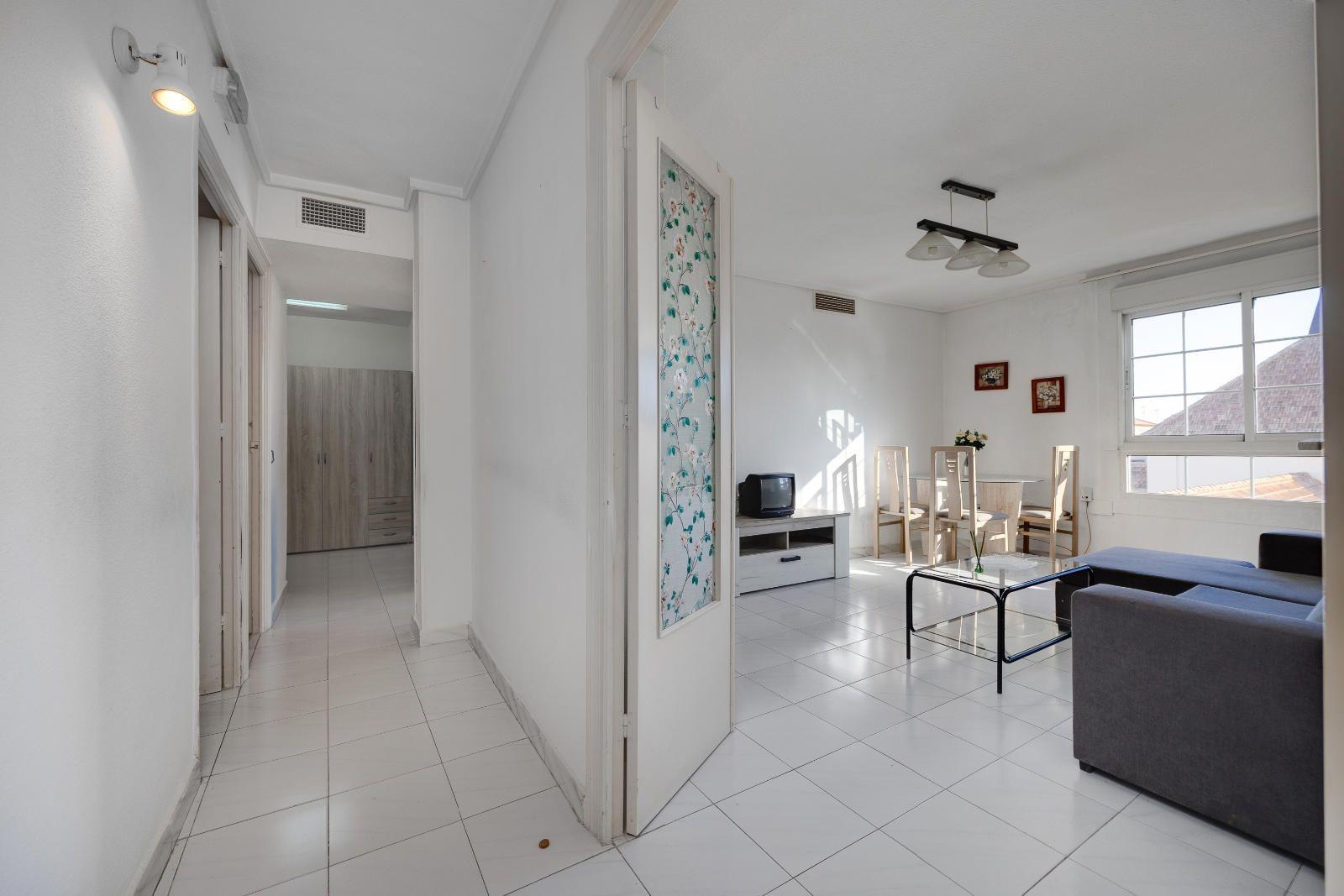 For sale - 2 Bedroom 2 Bathroom Apartment in Torrevieja - Centro  - Alicante