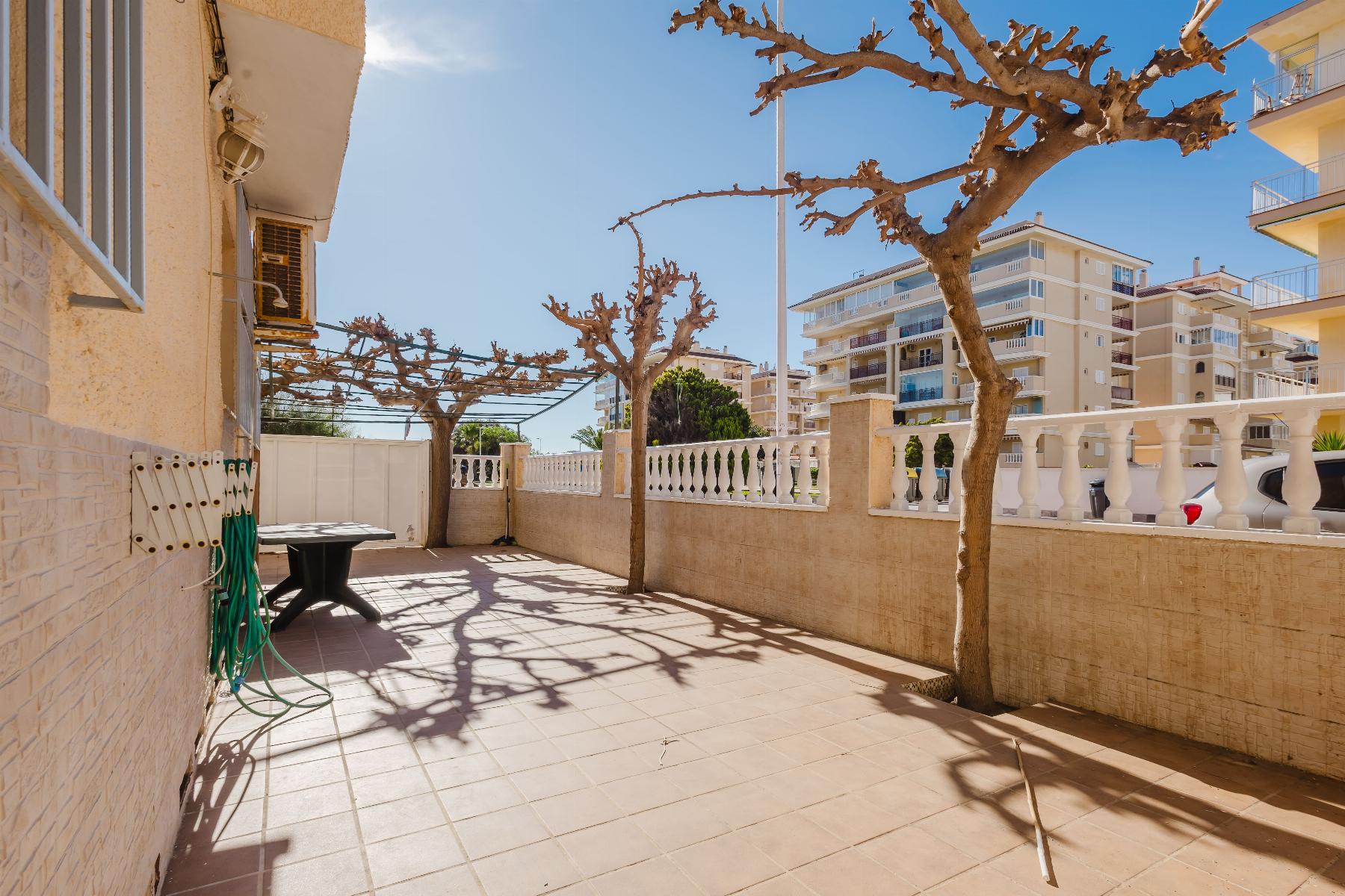 For sale - 3 Bedroom 1 Bathroom Bungalow in Torrevieja - Costa Blanca  - Alicante