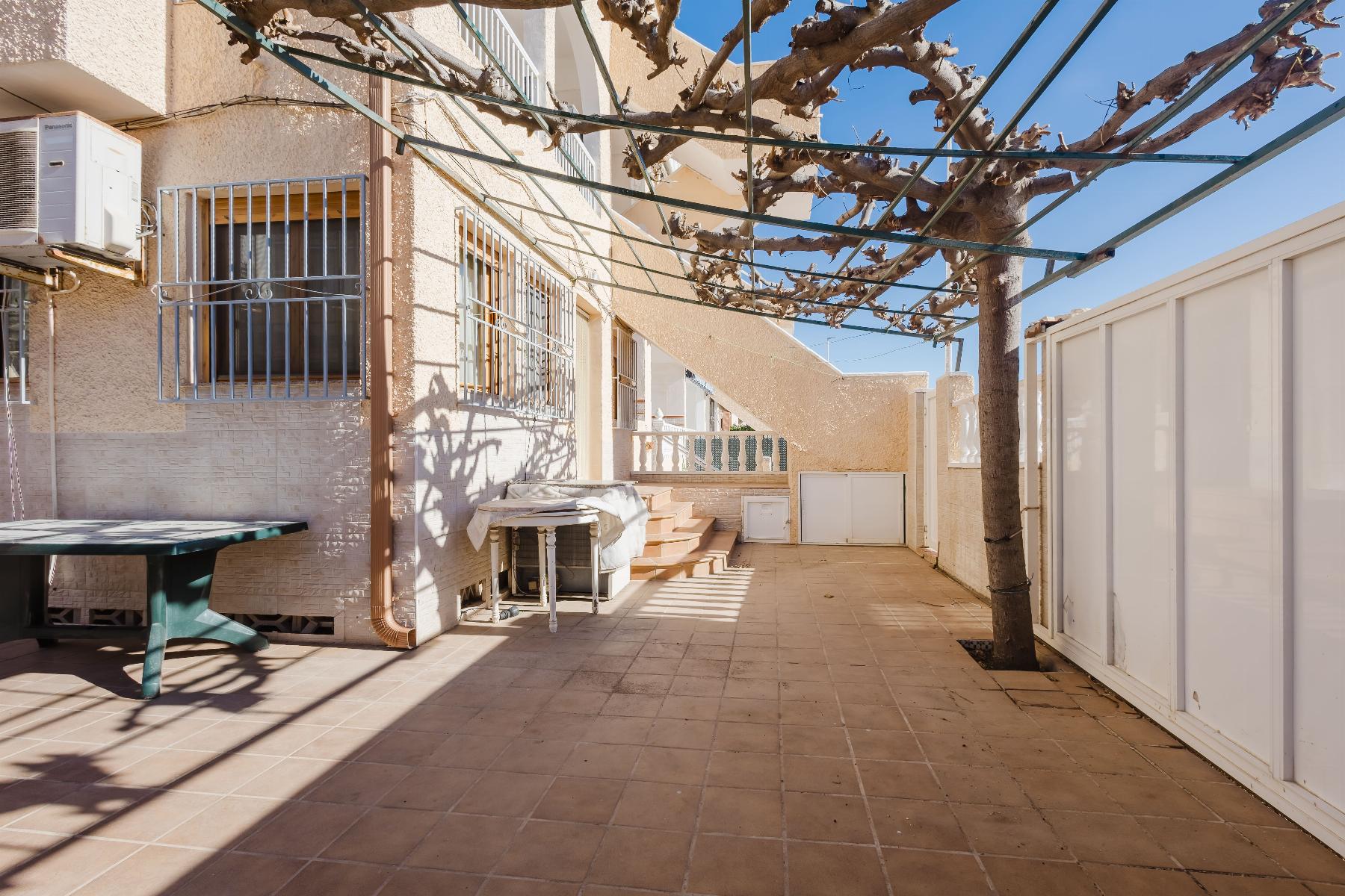 For sale - 3 Bedroom 1 Bathroom Bungalow in Torrevieja - Costa Blanca  - Alicante