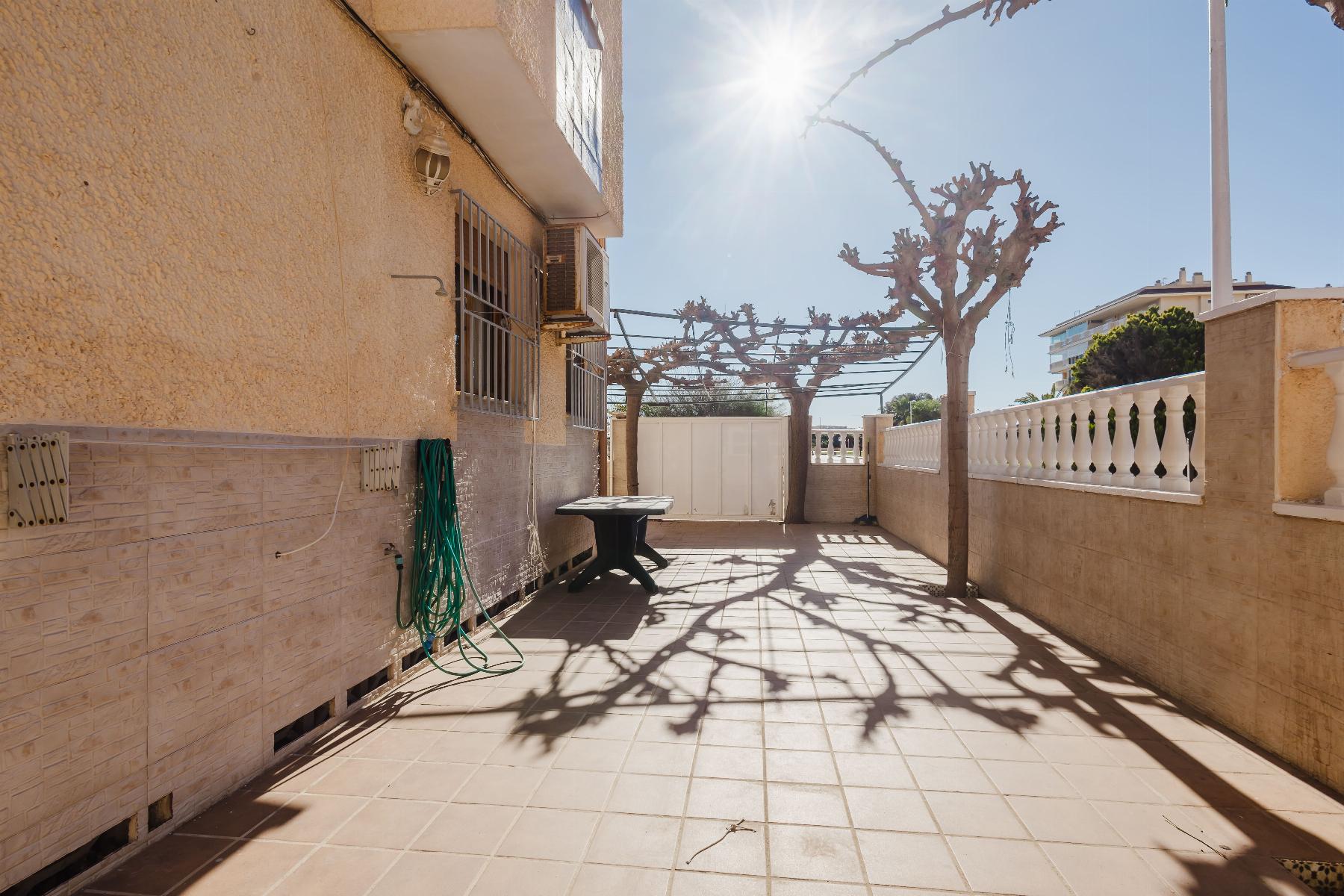 For sale - 3 Bedroom 1 Bathroom Bungalow in Torrevieja - Costa Blanca  - Alicante
