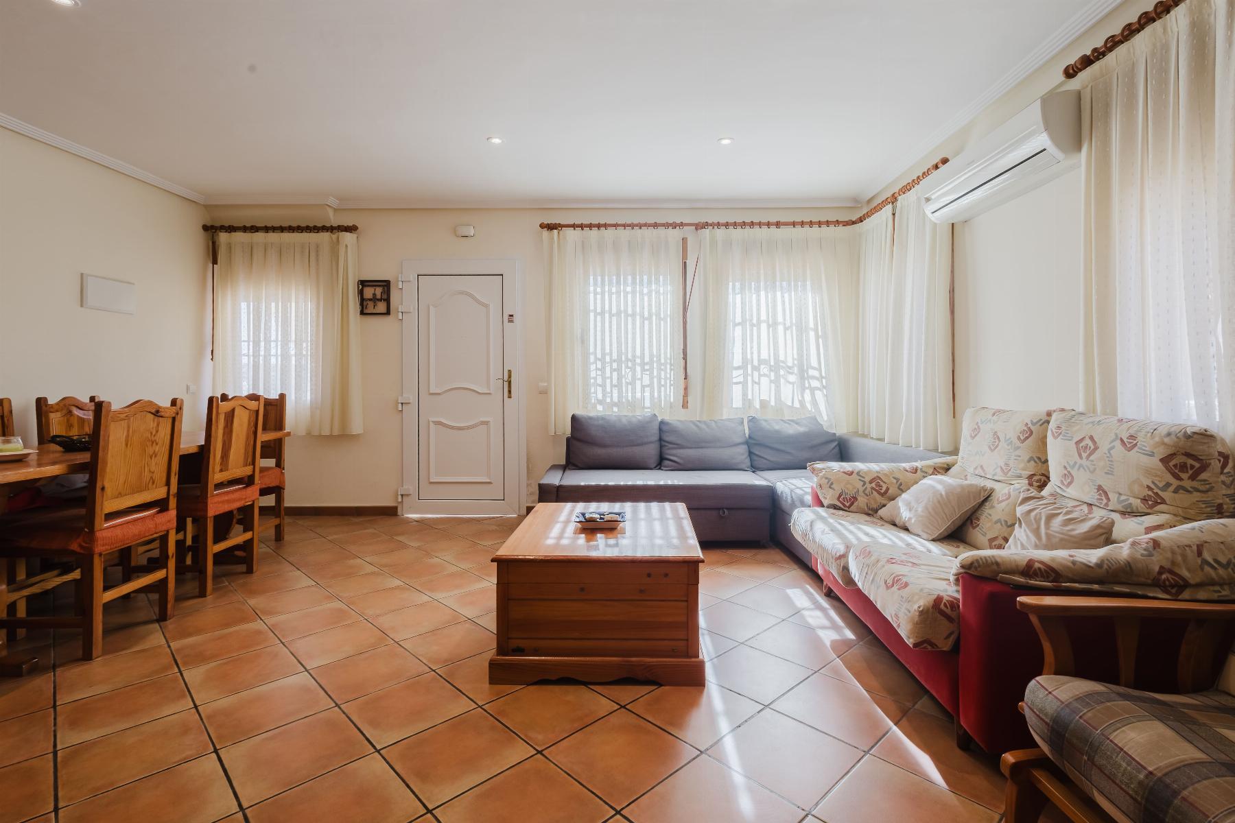 For sale - 3 Bedroom 1 Bathroom Bungalow in Torrevieja - Costa Blanca  - Alicante