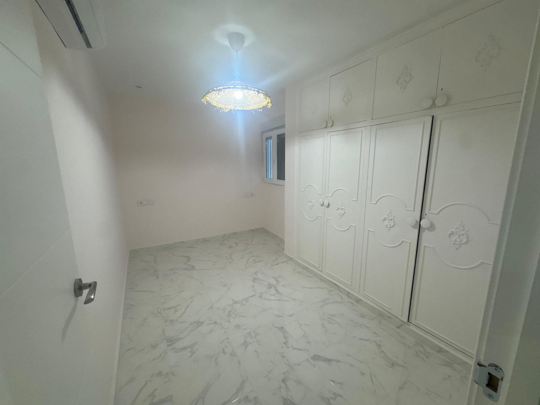 For sale - 3 Bedroom 3 Bathroom Apartment in Torrevieja - Costa Blanca  - Alicante