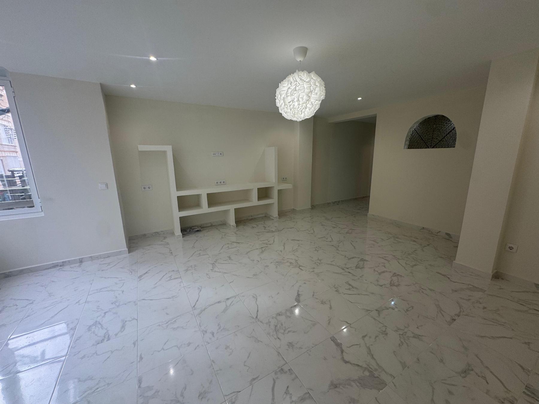 For sale - 3 Bedroom 3 Bathroom Apartment in Torrevieja - Costa Blanca  - Alicante