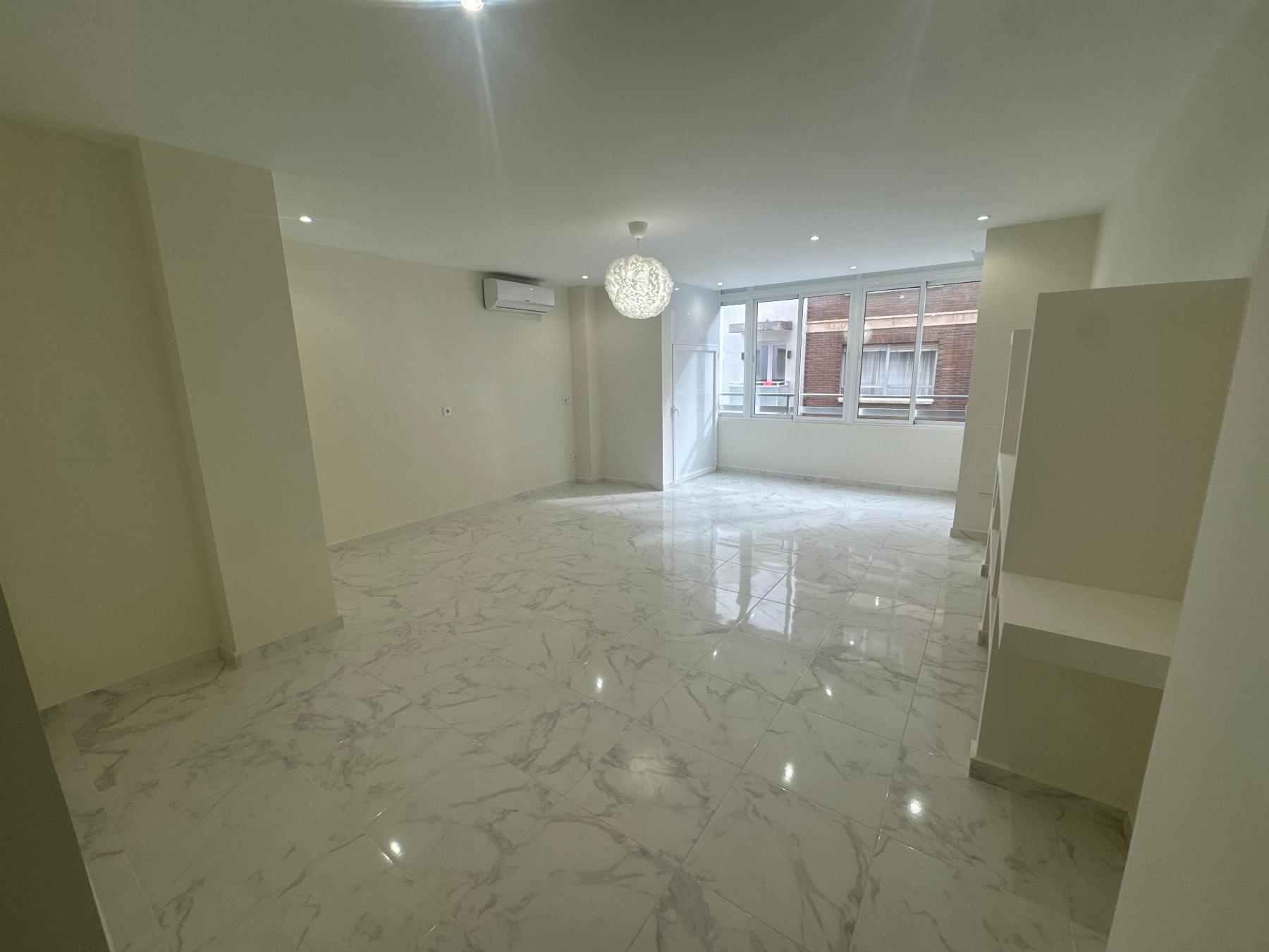 For sale - 3 Bedroom 3 Bathroom Apartment in Torrevieja - Costa Blanca  - Alicante