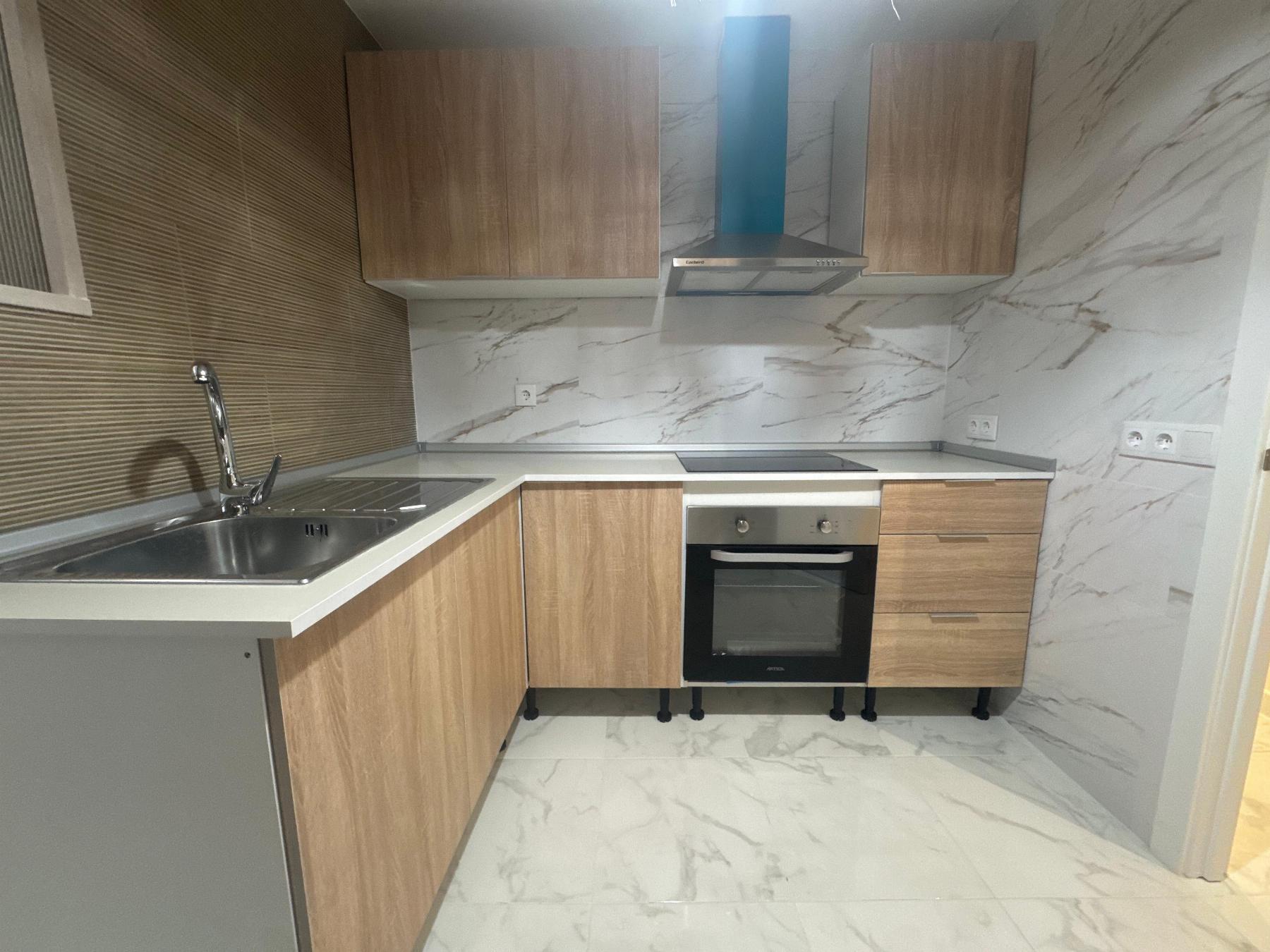 For sale - 3 Bedroom 3 Bathroom Apartment in Torrevieja - Costa Blanca  - Alicante