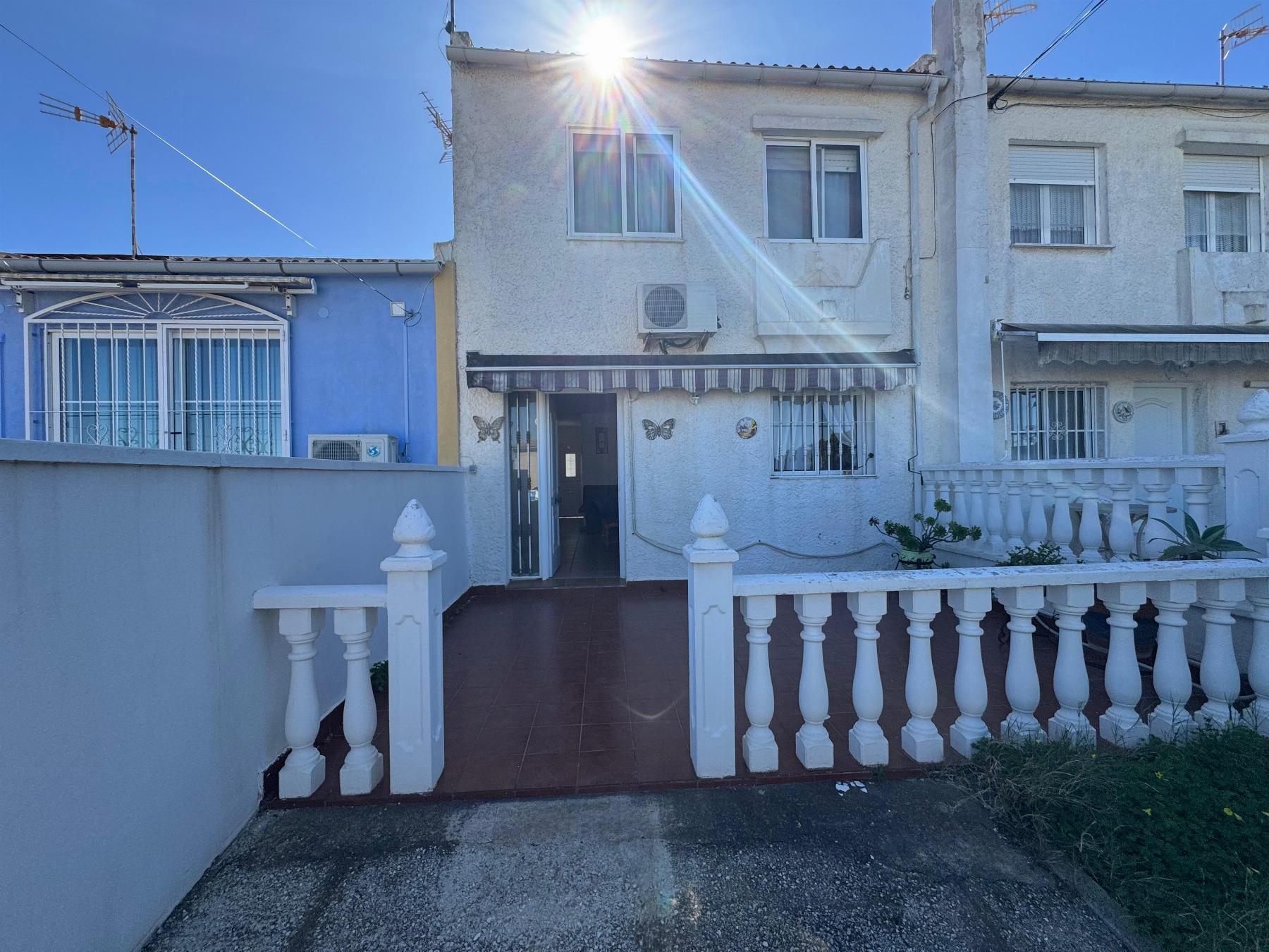 For sale - 3 Bedroom 2 Bathroom Town House in Torrevieja - Costa Blanca  - Alicante