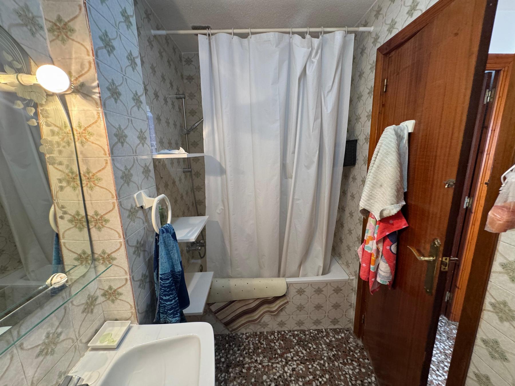 For sale - 3 Bedroom 2 Bathroom Town House in Torrevieja - Costa Blanca  - Alicante