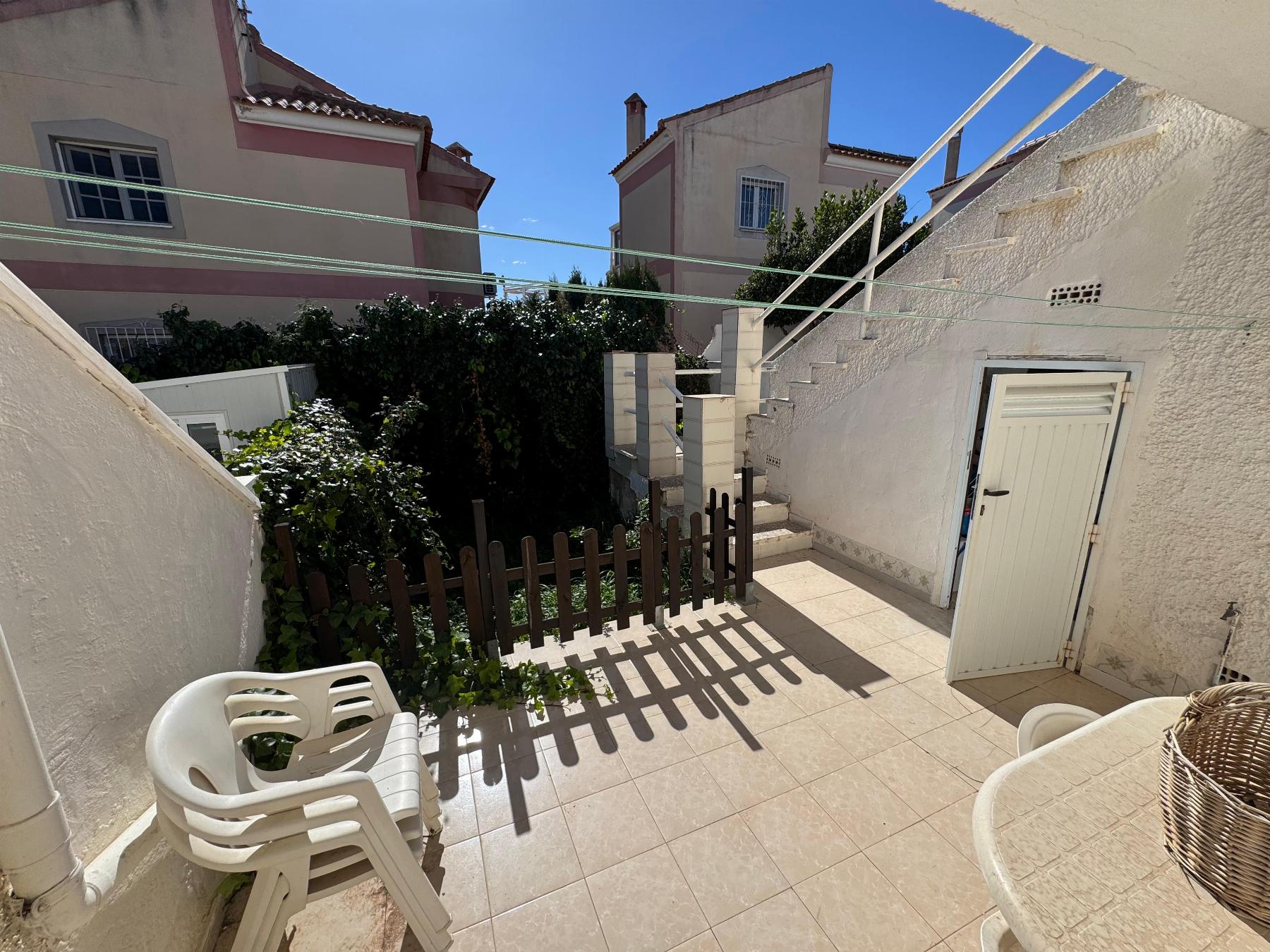 For sale - 3 Bedroom 2 Bathroom Town House in Torrevieja - Costa Blanca  - Alicante