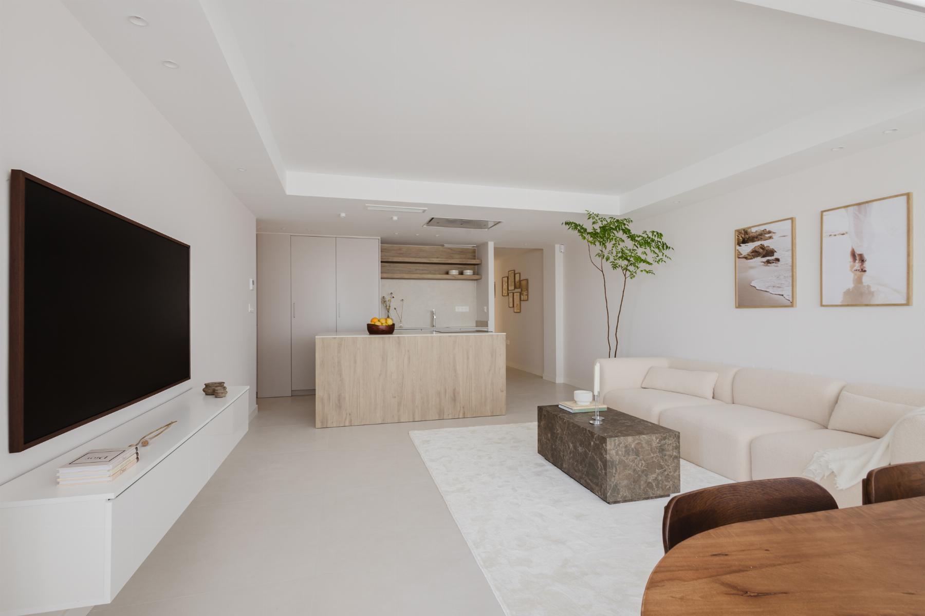 For sale - 3 Bedroom 3 Bathroom Apartment in Torrevieja - Costa Blanca  - Alicante