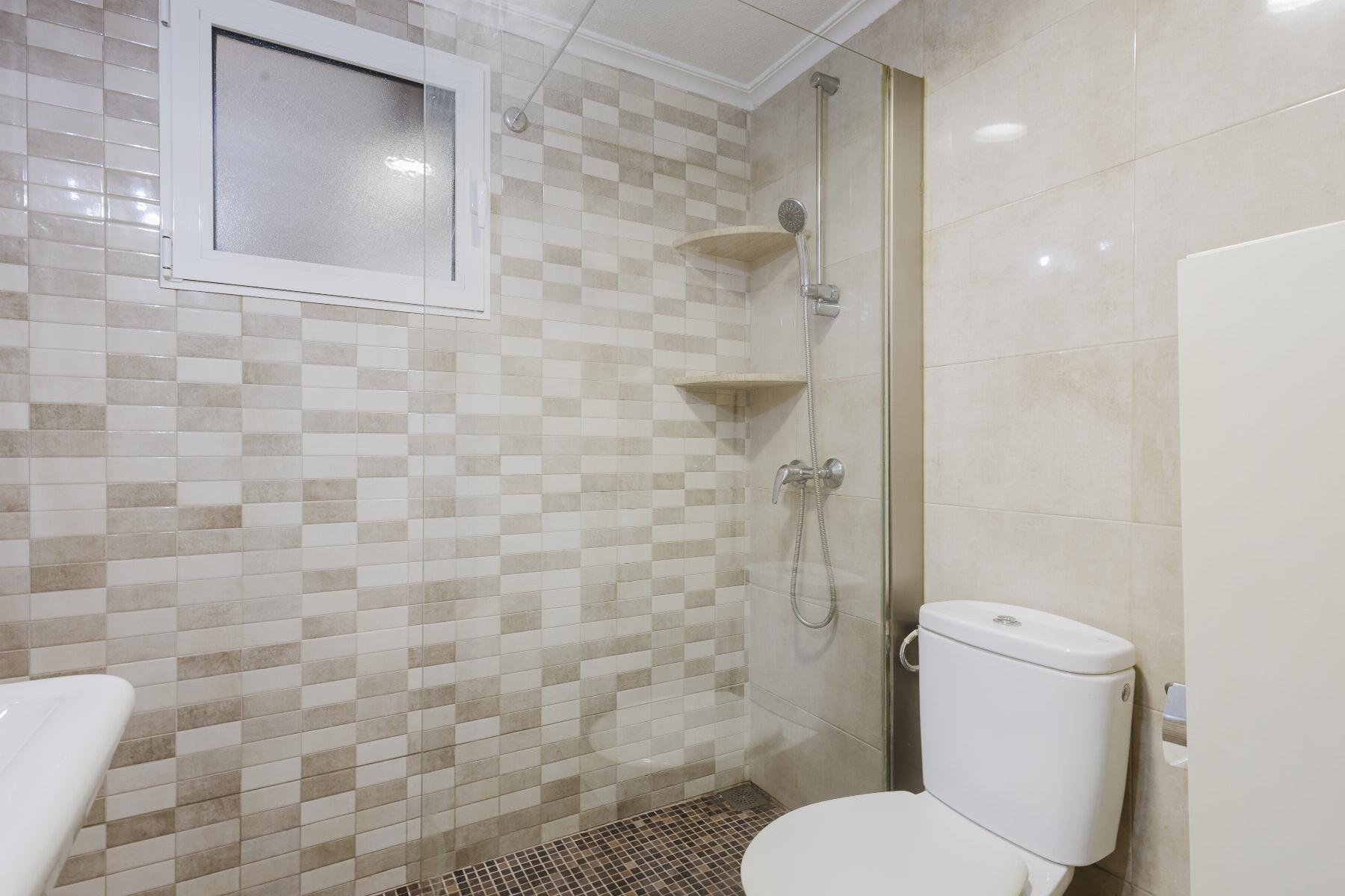 For sale - 3 Bedroom 2 Bathroom Apartment in Torrevieja - Costa Blanca  - Alicante