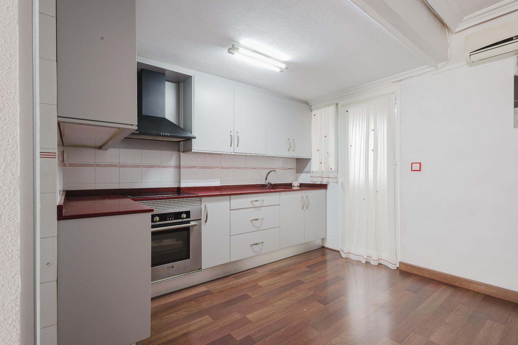 For sale - 3 Bedroom 2 Bathroom Apartment in Torrevieja - Costa Blanca  - Alicante