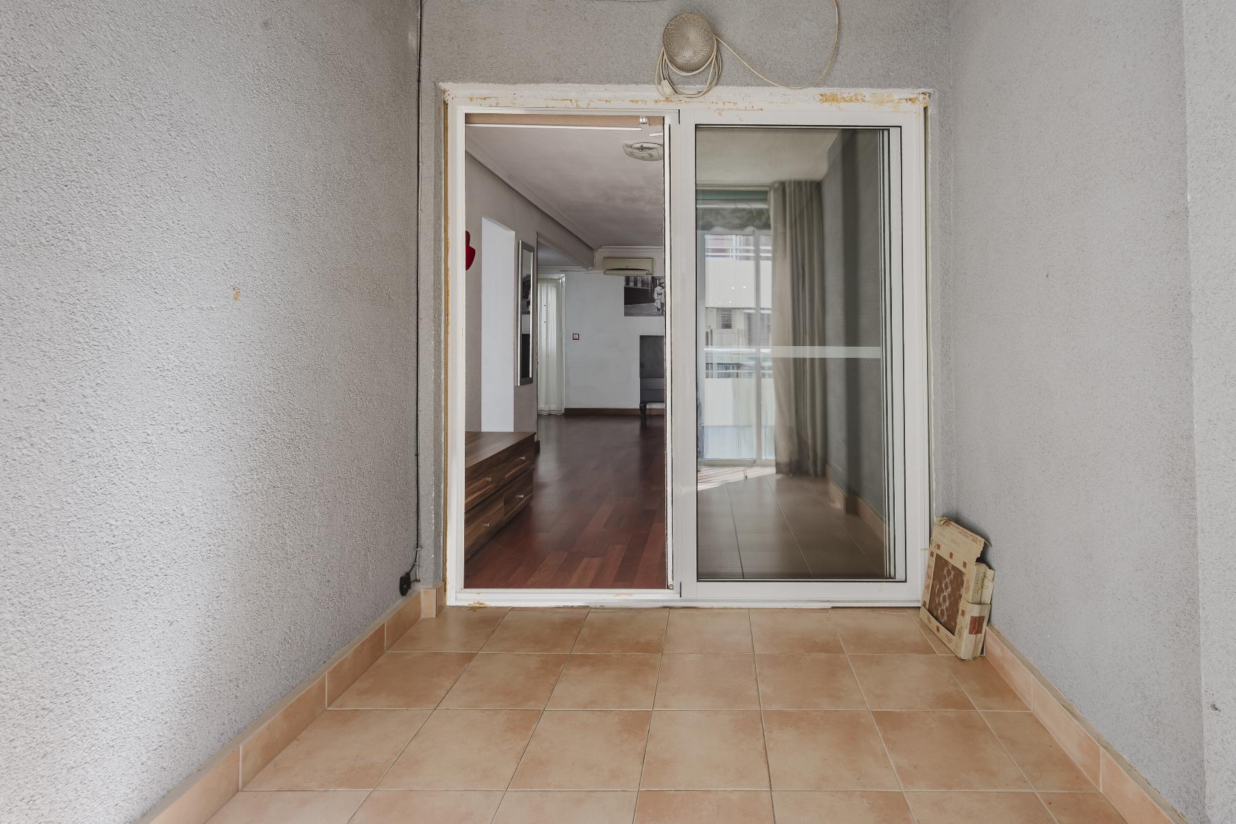 For sale - 3 Bedroom 2 Bathroom Apartment in Torrevieja - Costa Blanca  - Alicante