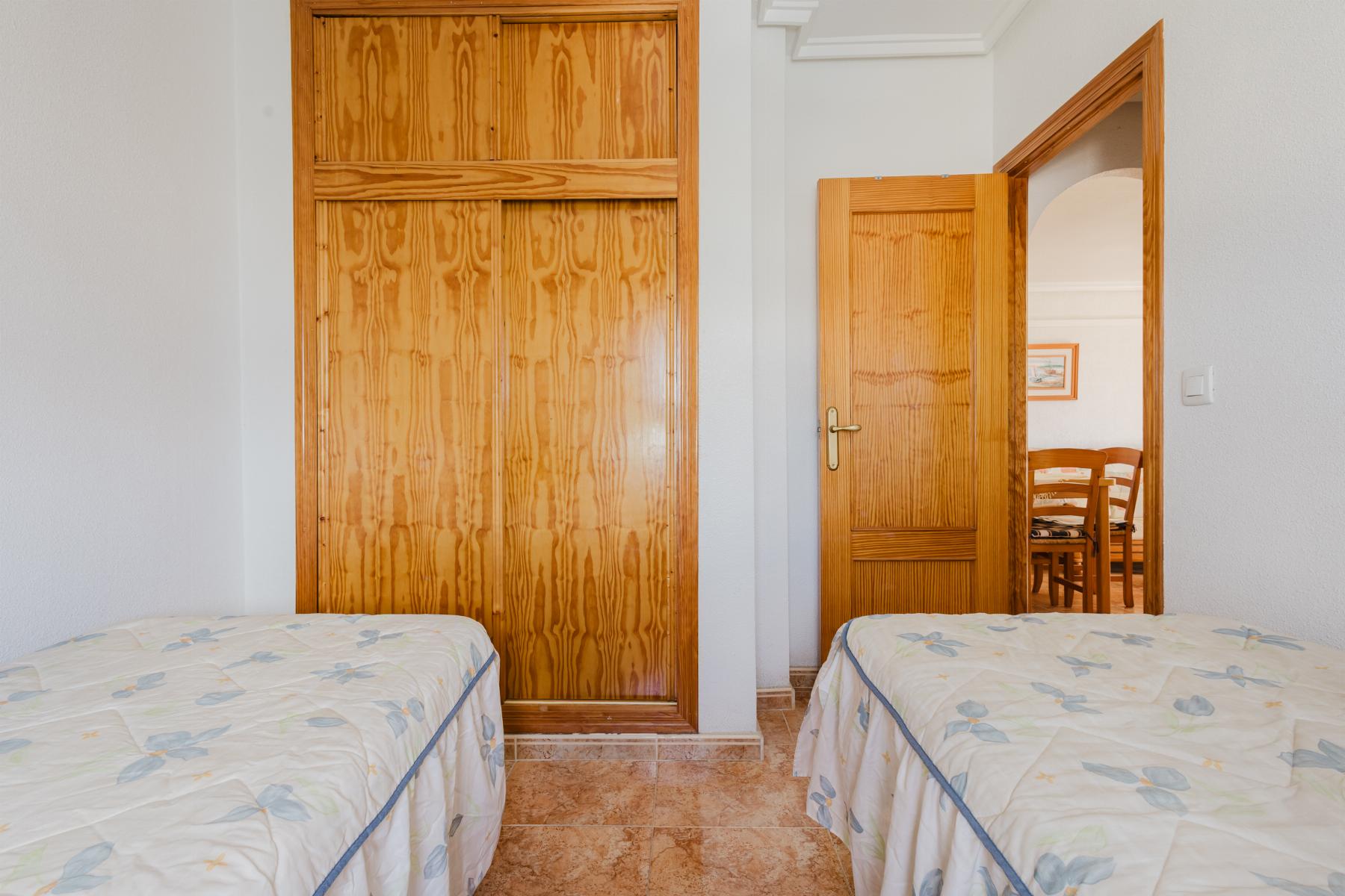 For sale - 3 Bedroom 2 Bathroom Apartment in Torrevieja - Costa Blanca  - Alicante