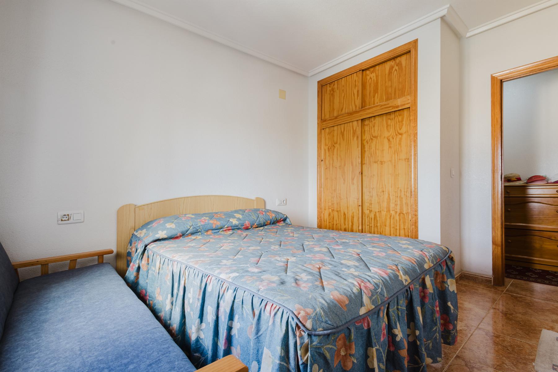 For sale - 3 Bedroom 2 Bathroom Apartment in Torrevieja - Costa Blanca  - Alicante
