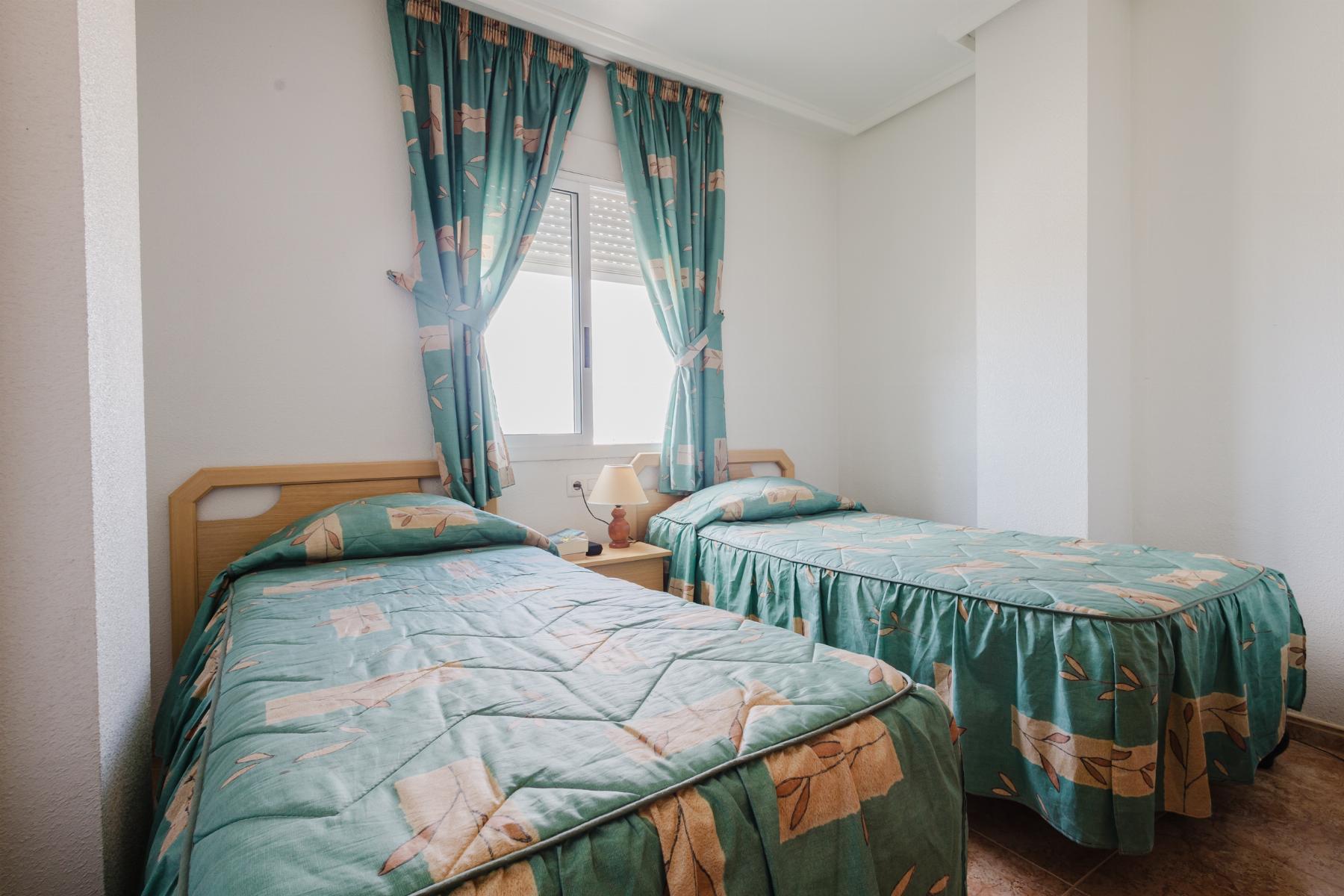For sale - 3 Bedroom 2 Bathroom Apartment in Torrevieja - Costa Blanca  - Alicante