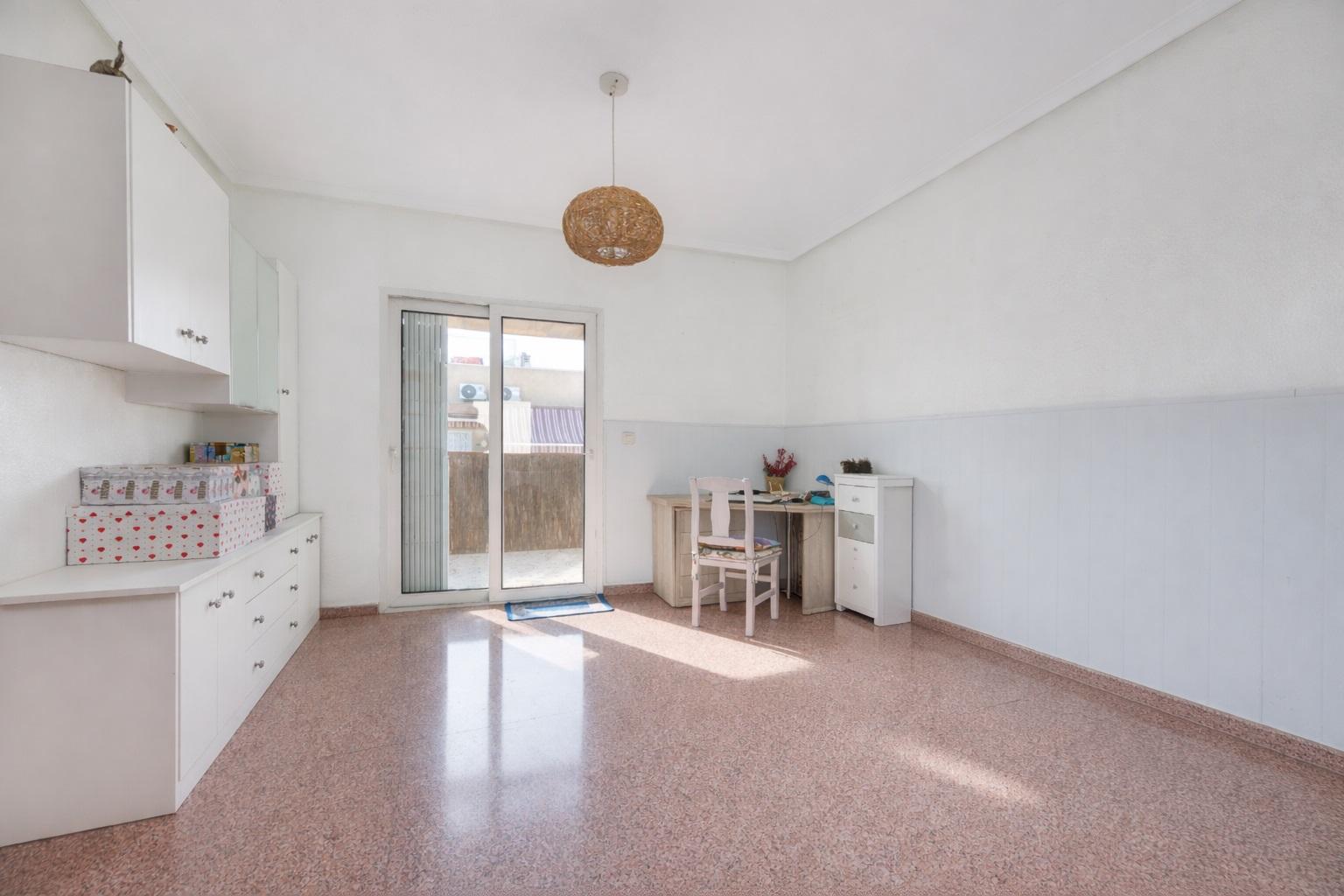 For sale - 2 Bedroom 2 Bathroom Apartment in Torrevieja - Costa Blanca  - Alicante