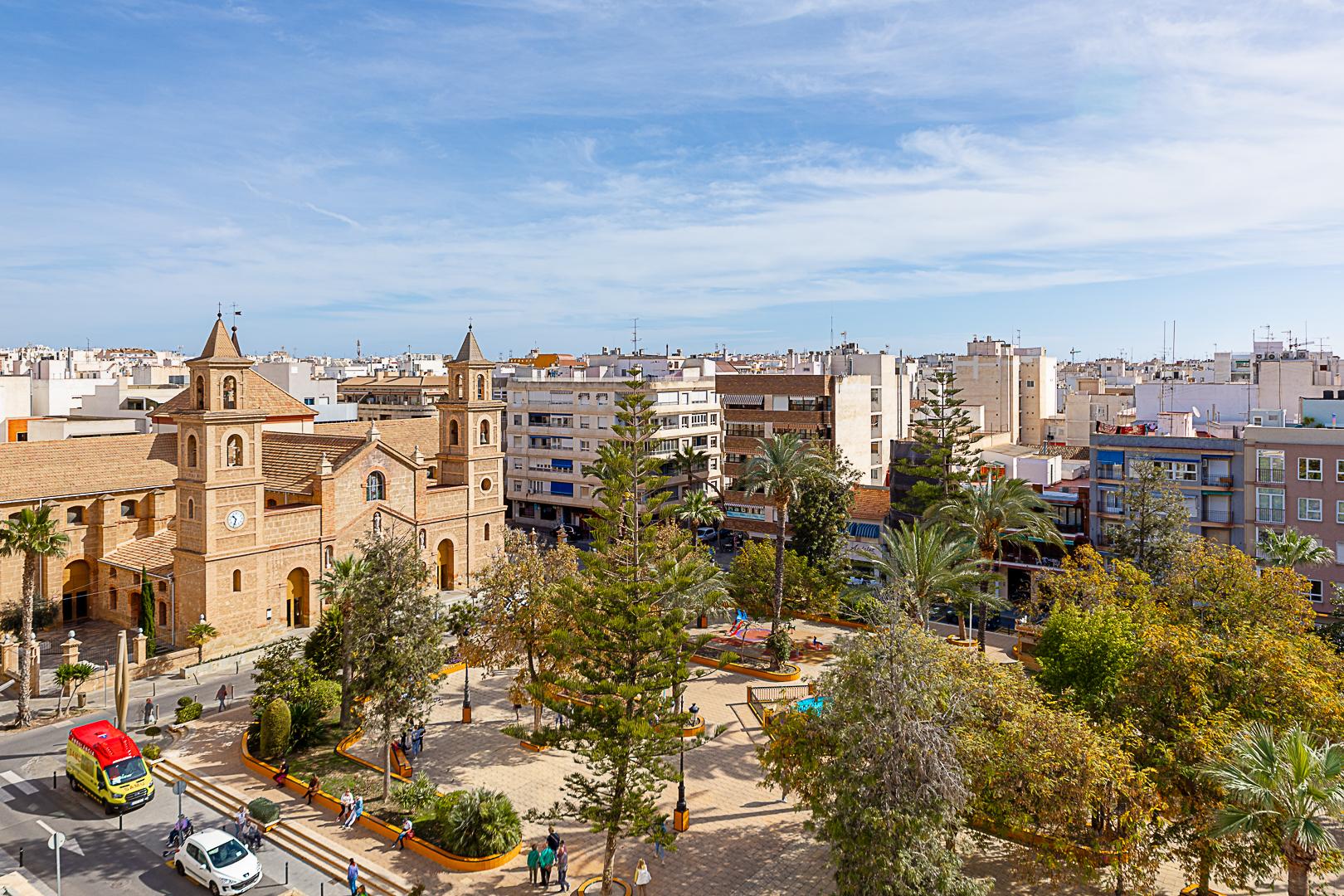 For sale - 2 Bedroom 2 Bathroom Apartment in Torrevieja - Costa Blanca  - Alicante
