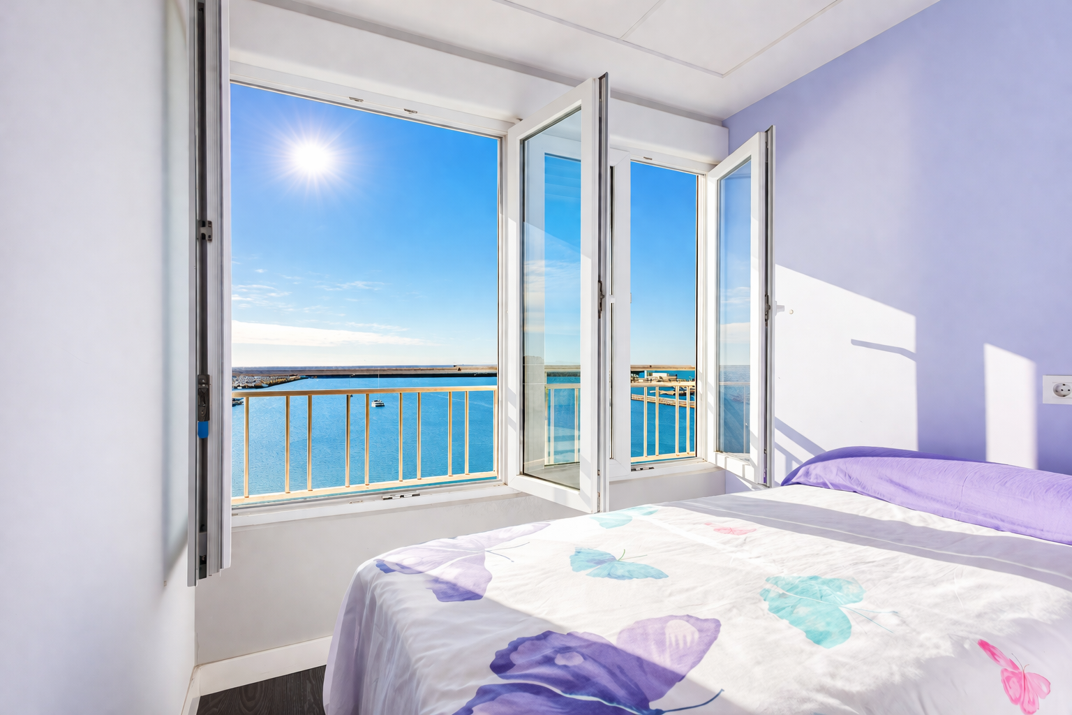 For sale - 3 Bedroom 2 Bathroom Apartment in Torrevieja - Costa Blanca  - Alicante