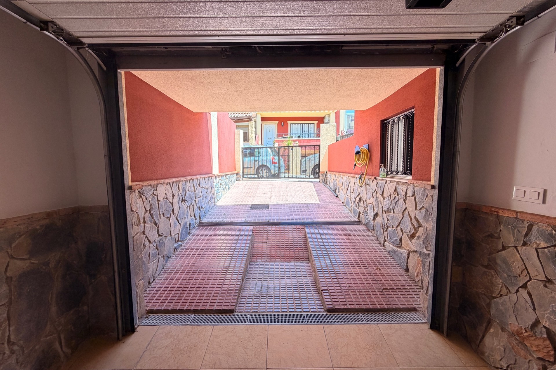 For sale - 3 Bedroom 3 Bathroom Townhouse in Catral - pueblo  - Alicante