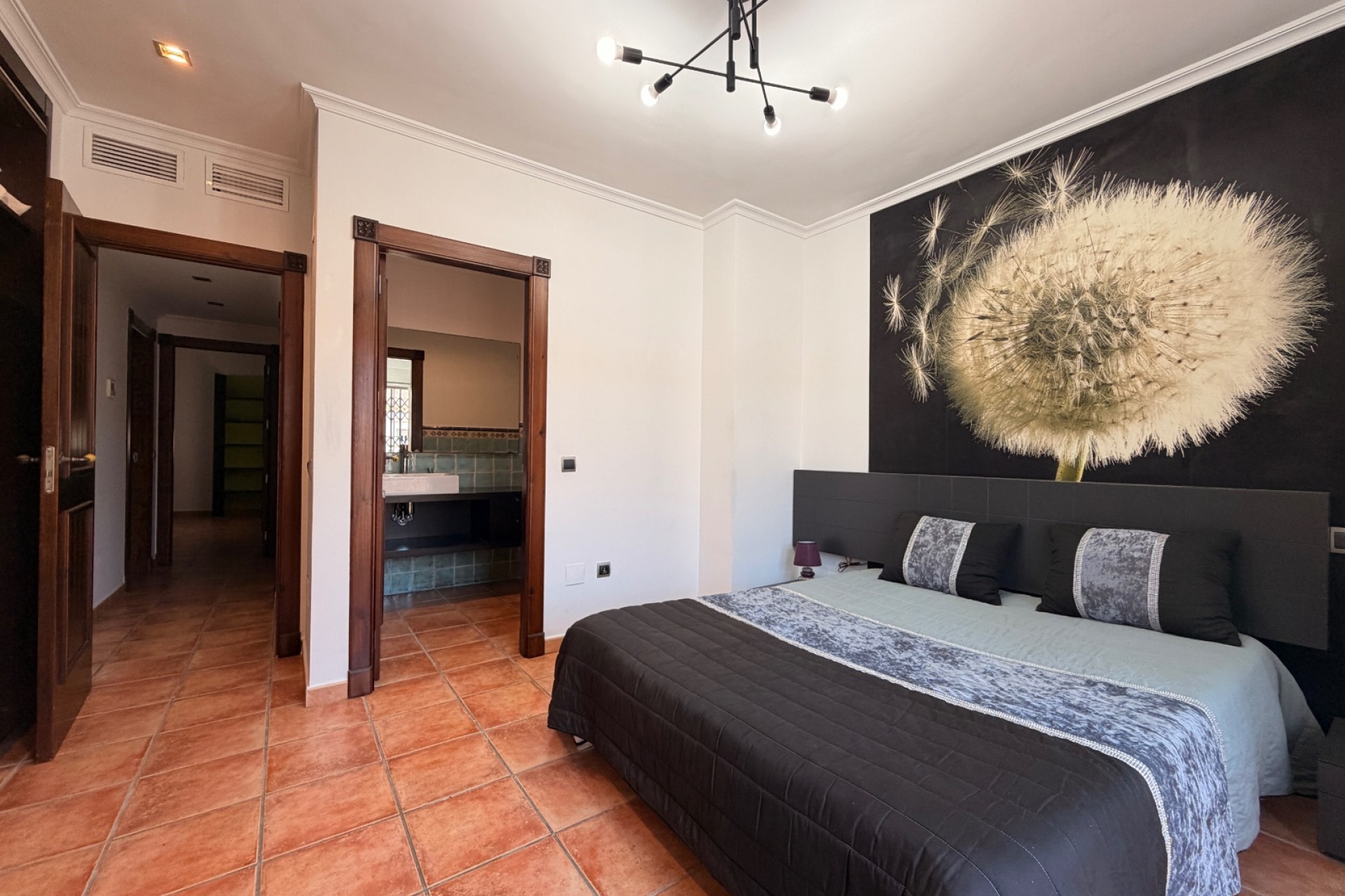 For sale - 3 Bedroom 3 Bathroom Townhouse in Catral - pueblo  - Alicante