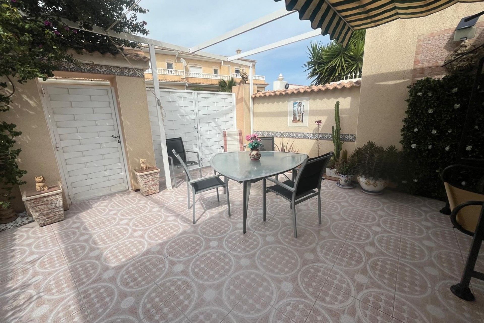 For sale - 2 Bedroom 2 Bathroom Townhouse in Dona Pepa Quesada - Dona Pepa  - Alicante