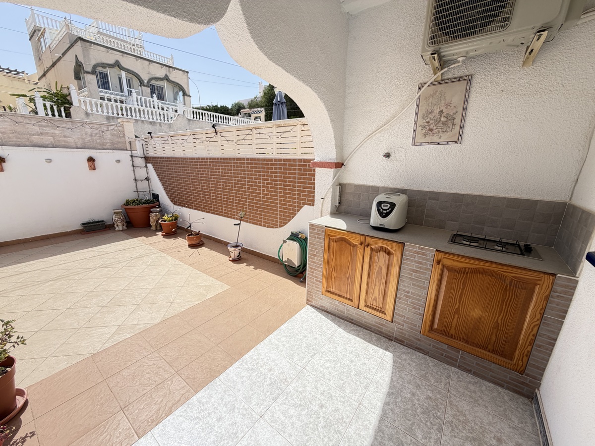 For sale - 2 Bedroom 1 Bathroom Bungalow in San Miguel De Salinas - , San Miguel De Salinas, Alicante, Spain - Alicante