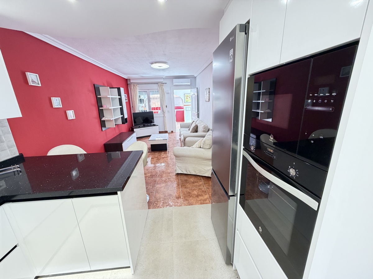 For sale - 2 Bedroom 1 Bathroom Bungalow in San Miguel De Salinas - , San Miguel De Salinas, Alicante, Spain - Alicante